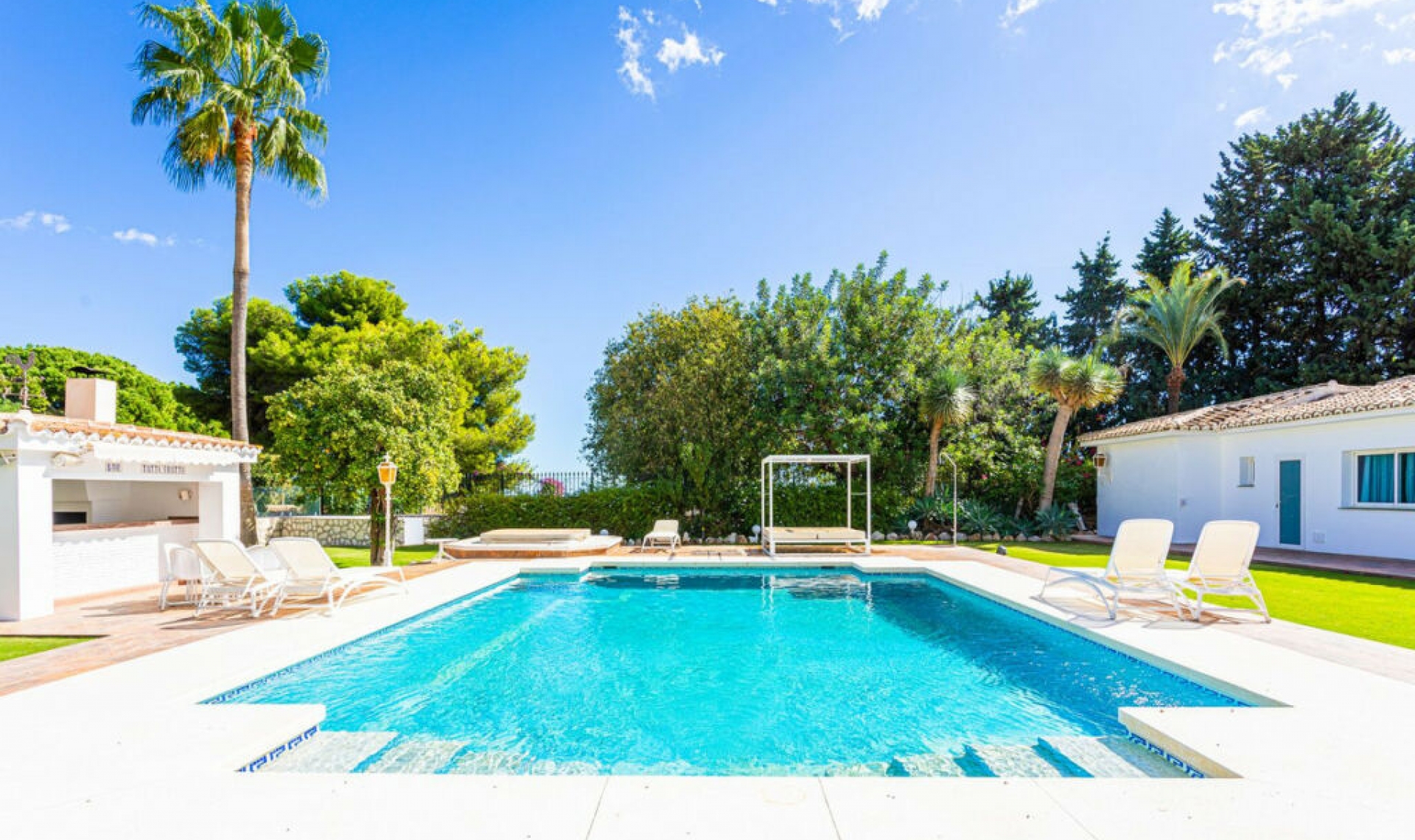 Resale - House -
Benalmadena