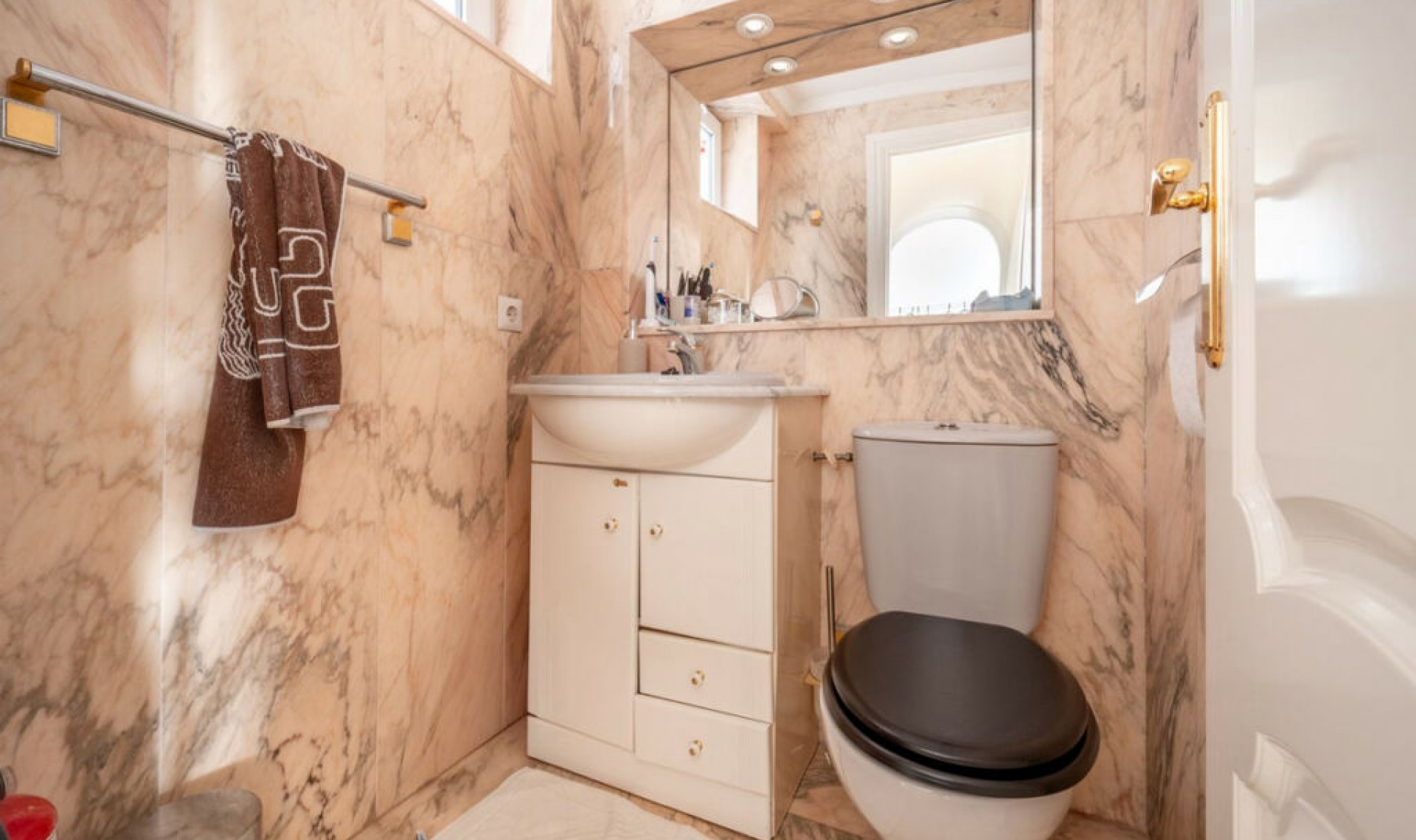 Resale - House -
Benalmadena