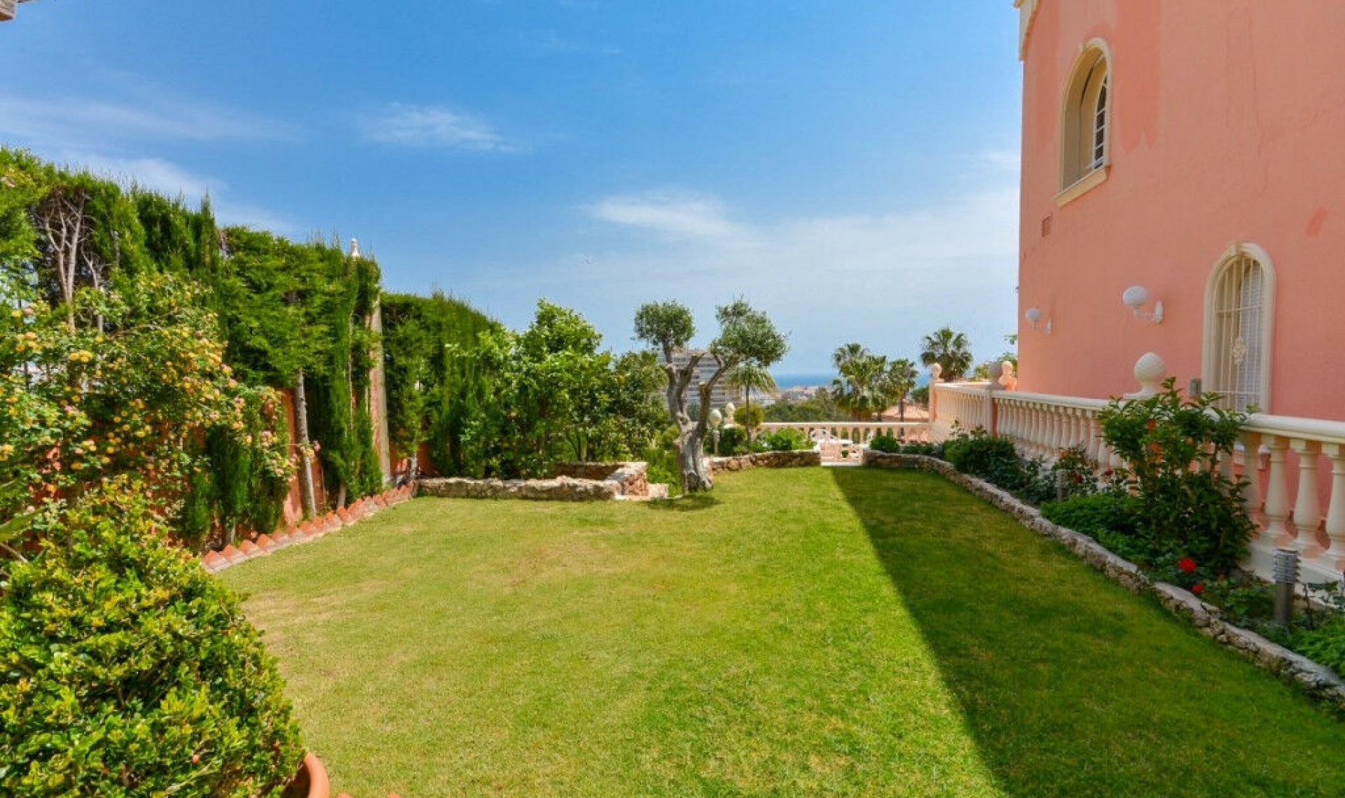 Resale - House -
Benalmadena