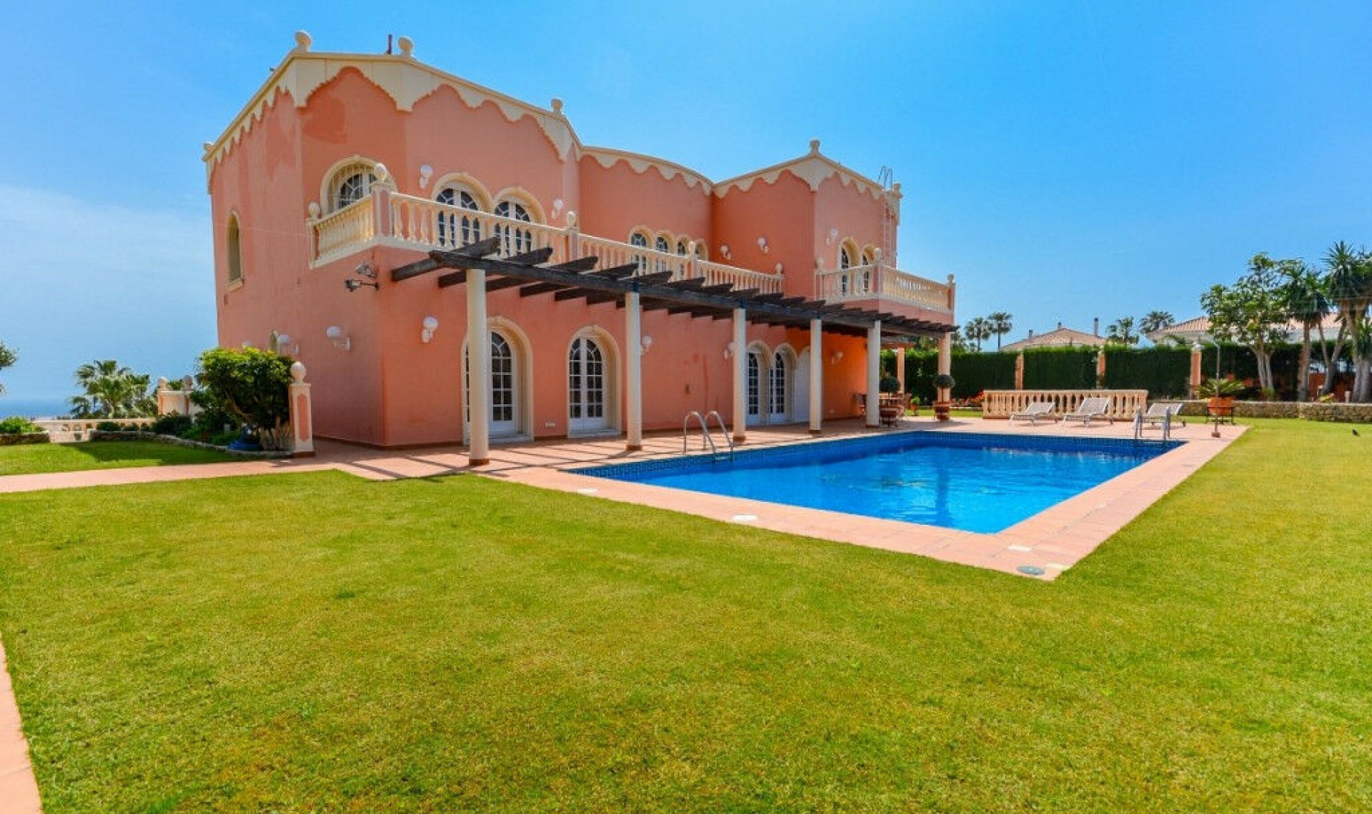 Resale - House -
Benalmadena