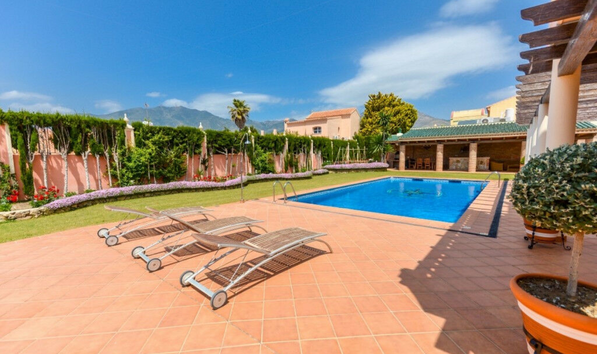 Resale - House -
Benalmadena