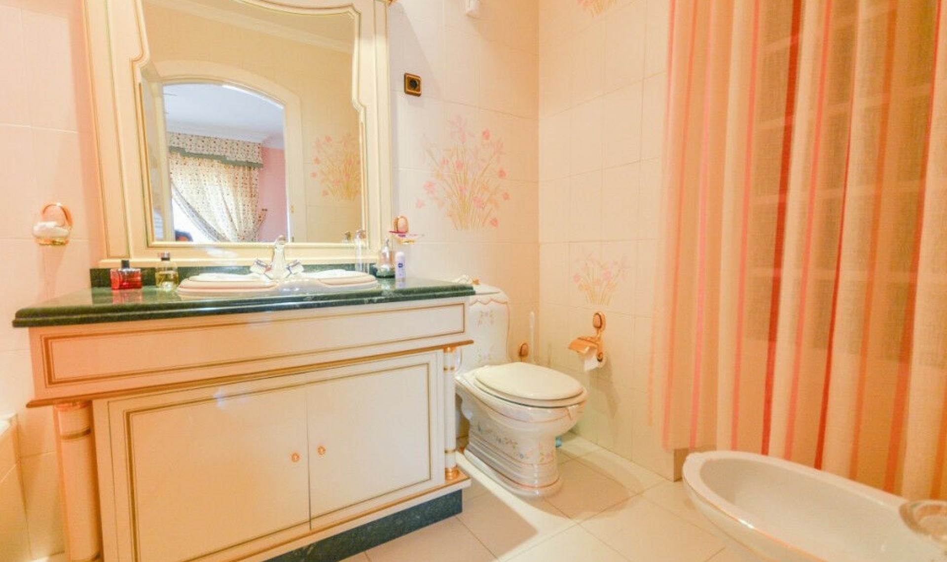 Resale - House -
Benalmadena