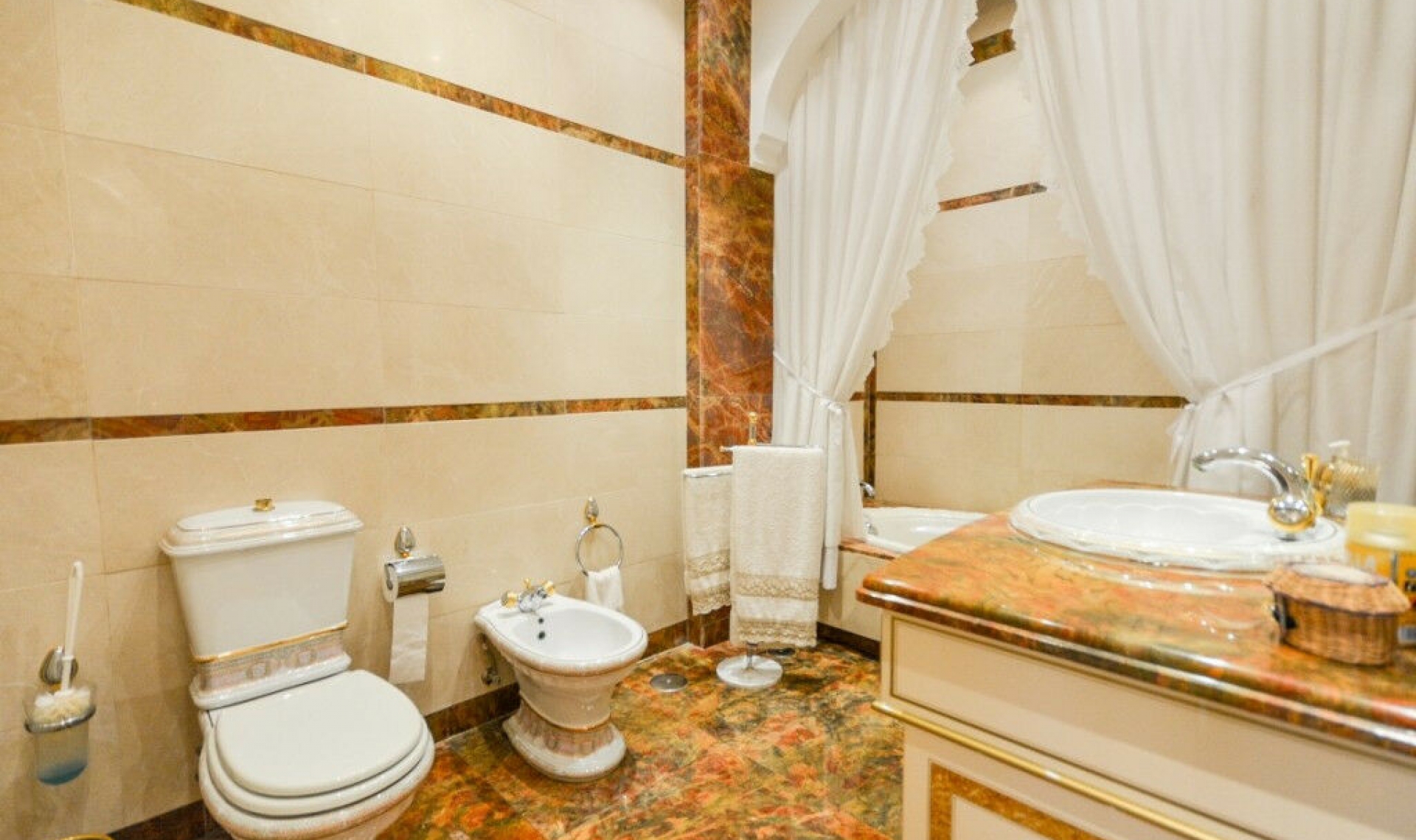 Resale - House -
Benalmadena