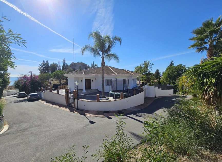 Resale - House -
Benalmadena