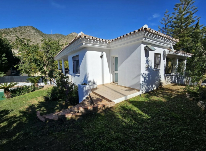 Resale - House -
Benalmadena
