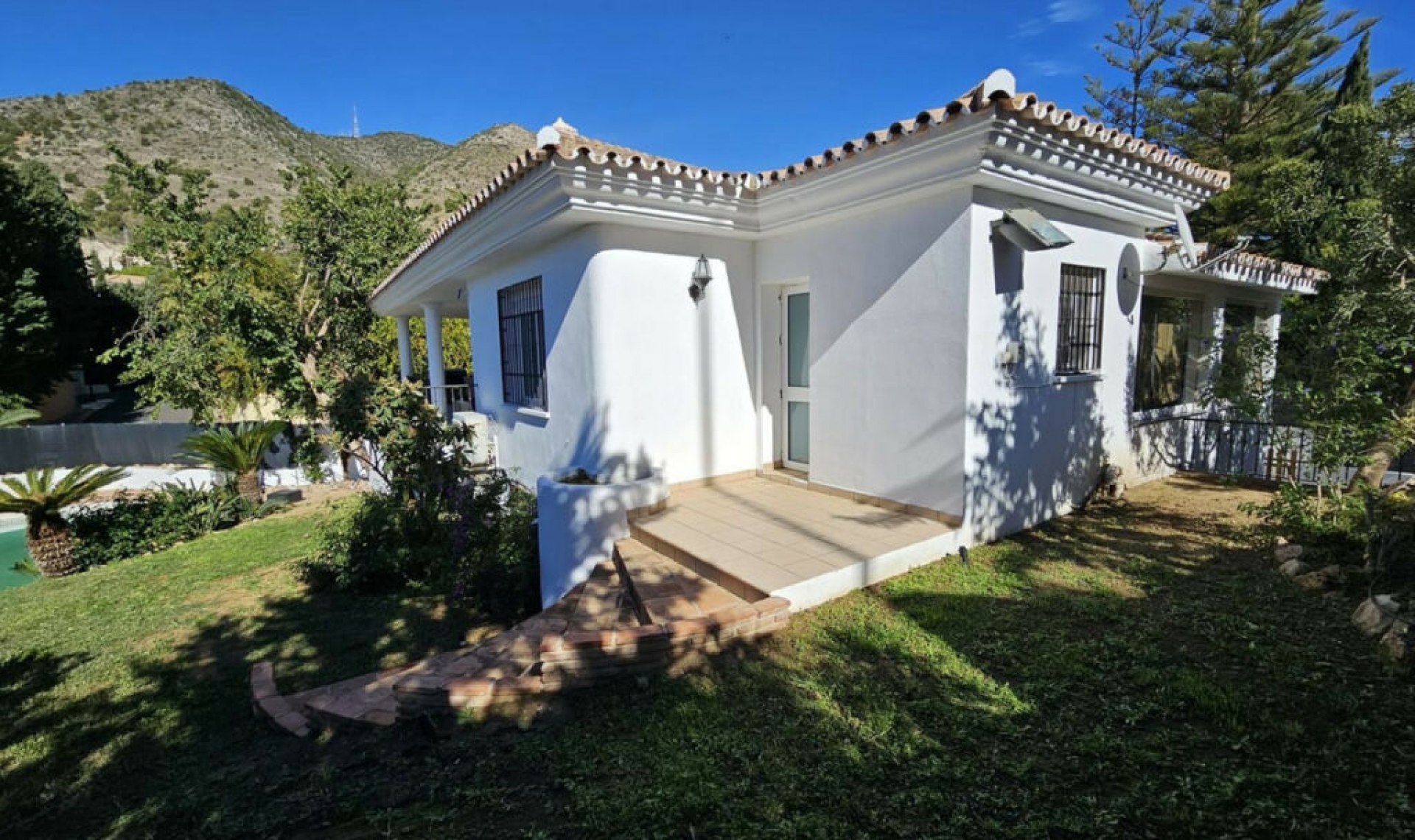 Resale - House -
Benalmadena