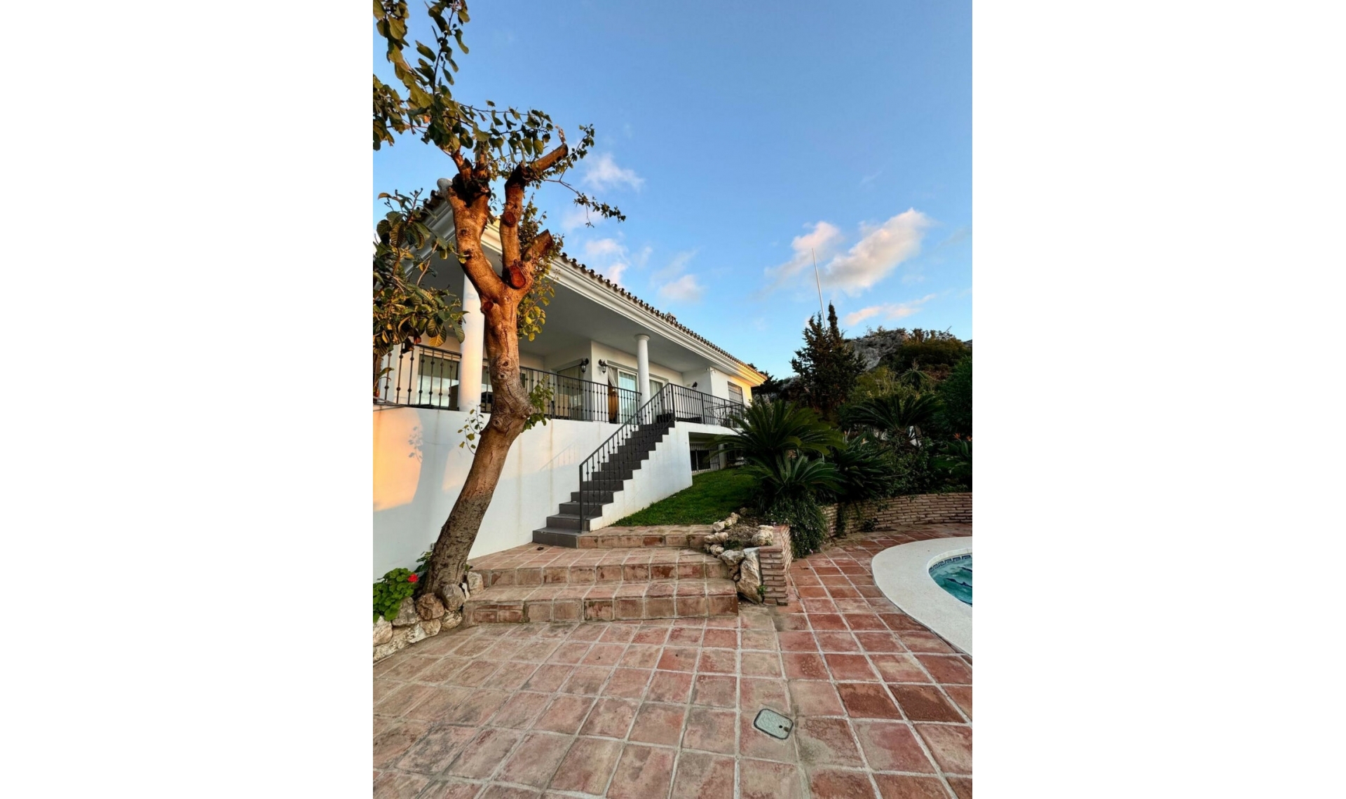 Resale - House -
Benalmadena