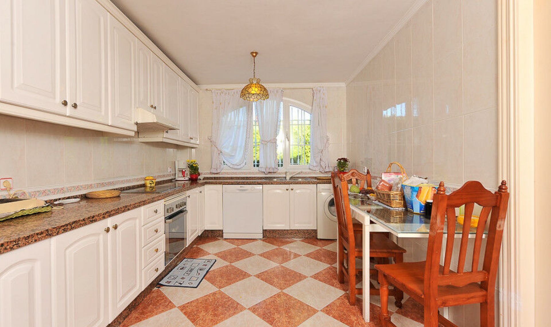 Resale - House -
Benalmadena