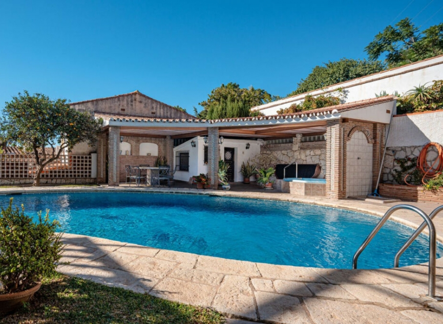 Resale - House -
Benalmadena