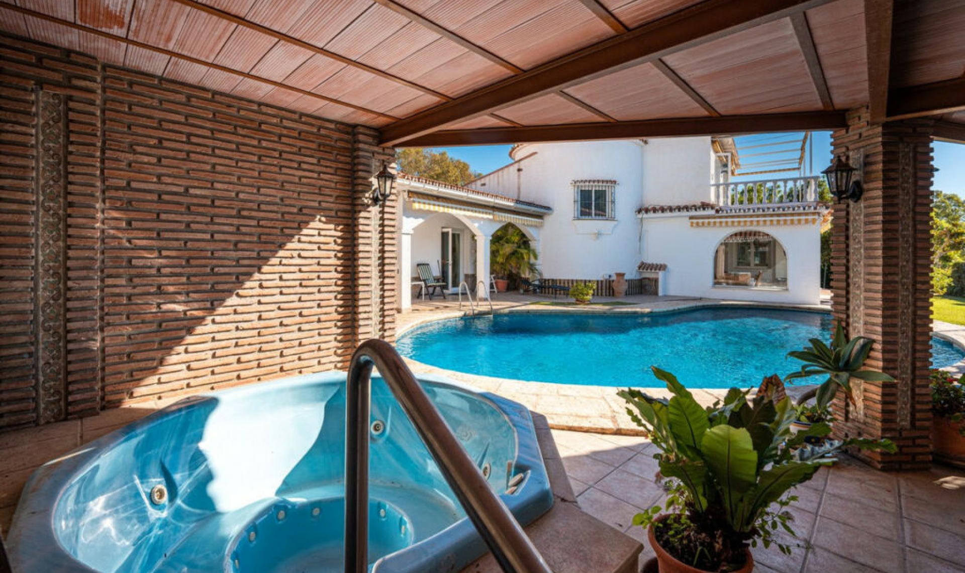 Resale - House -
Benalmadena