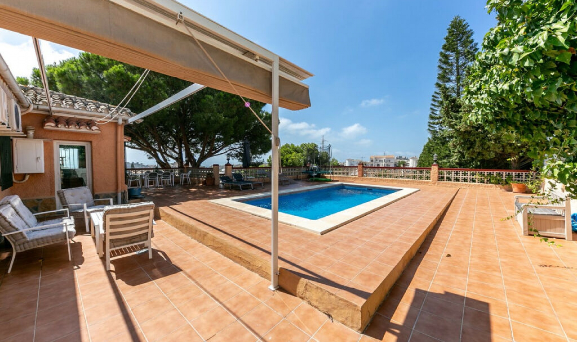 Resale - House -
Benalmadena