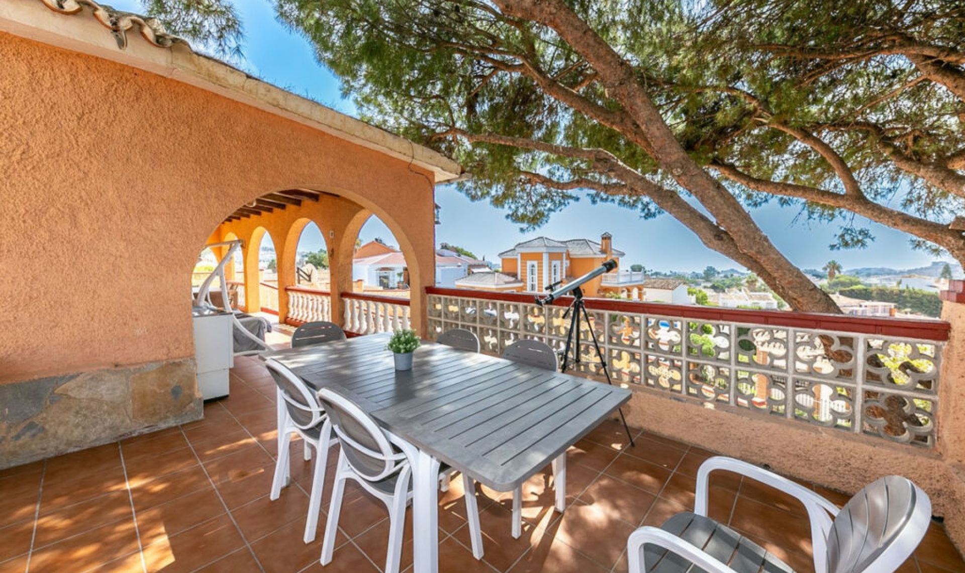 Resale - House -
Benalmadena