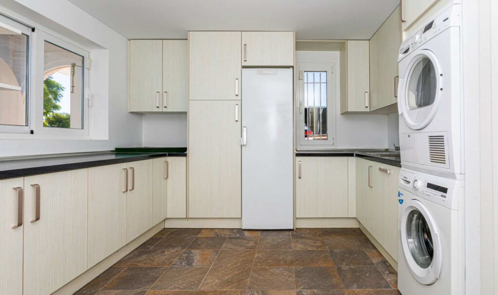 Resale - House -
Benalmadena