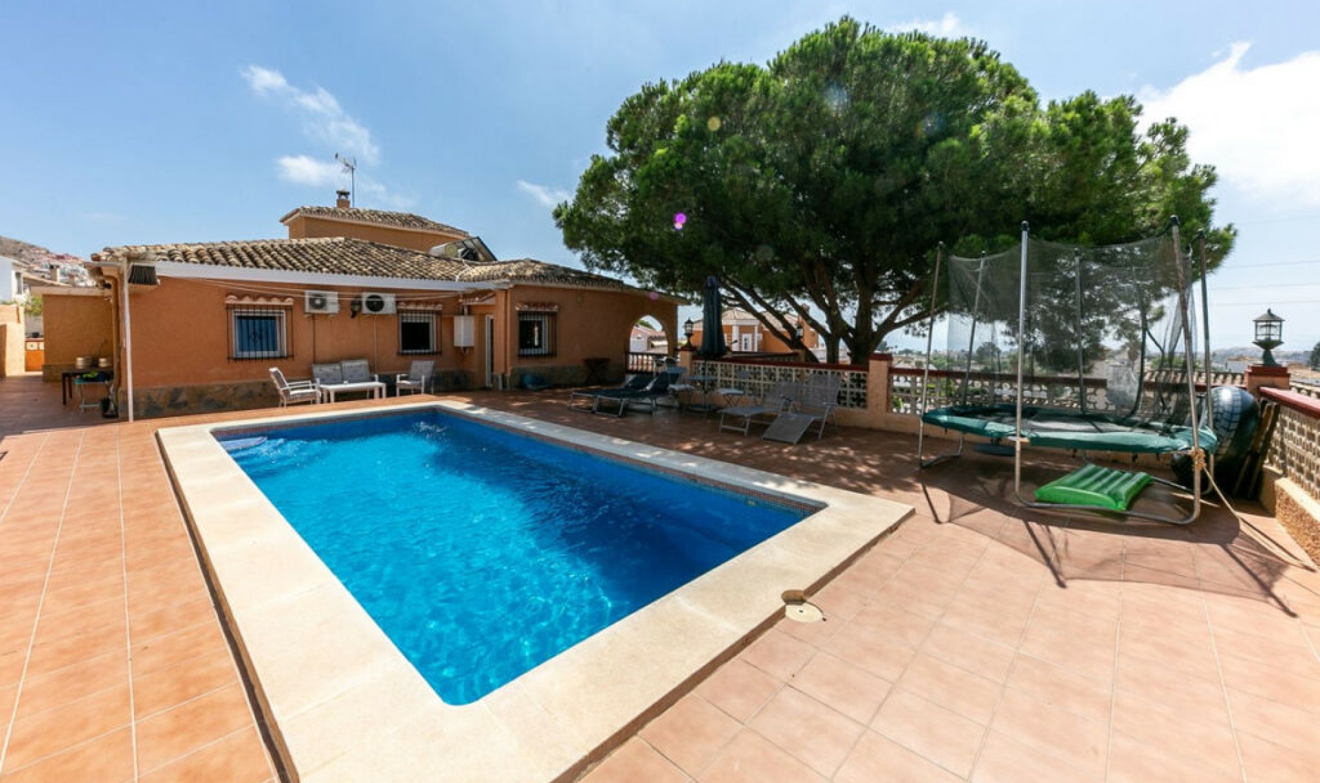 Resale - House -
Benalmadena