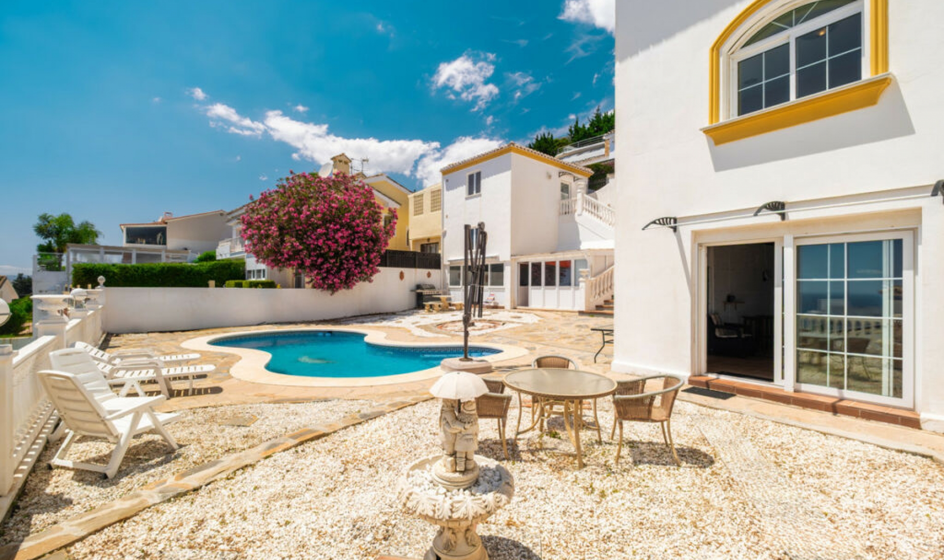 Resale - House -
Benalmadena