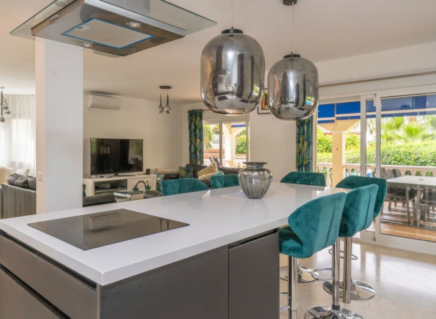 Resale - House -
Benalmadena