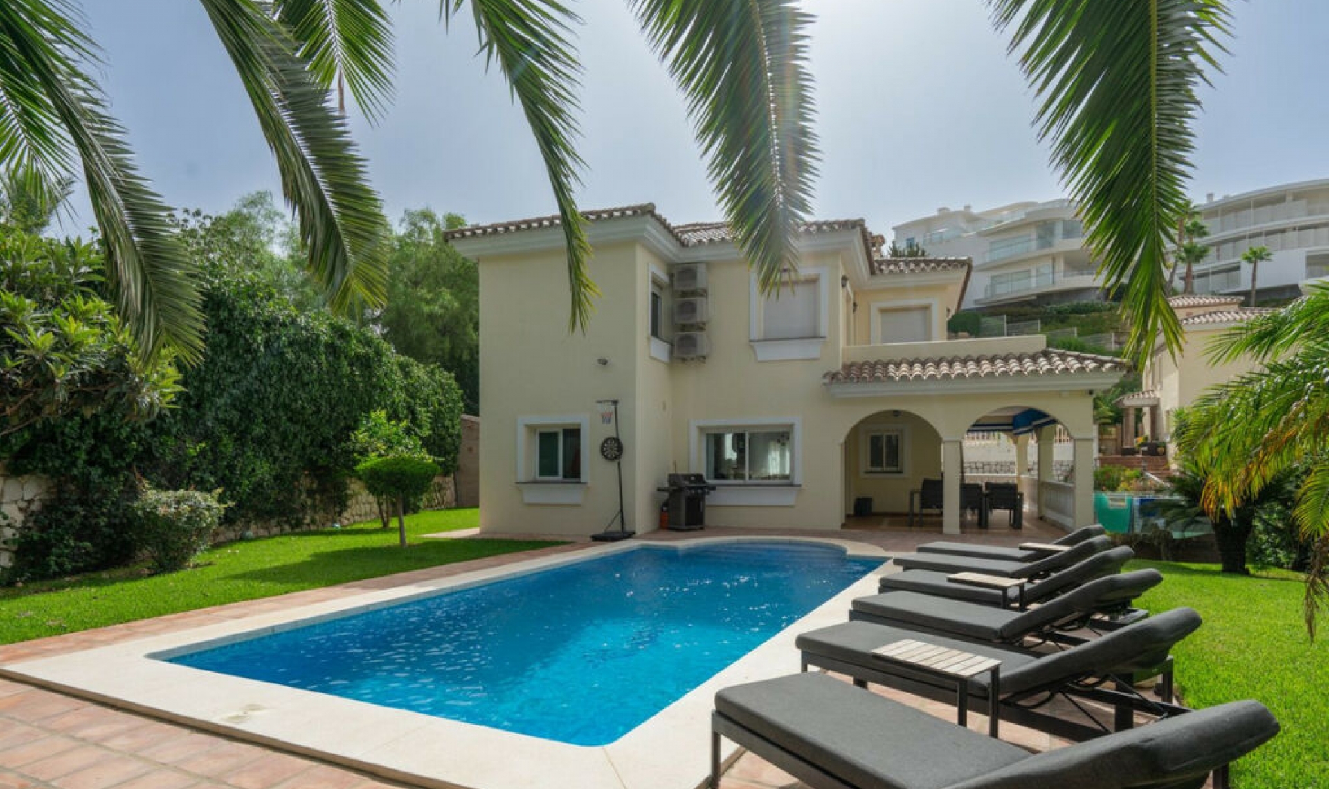 Resale - House -
Benalmadena