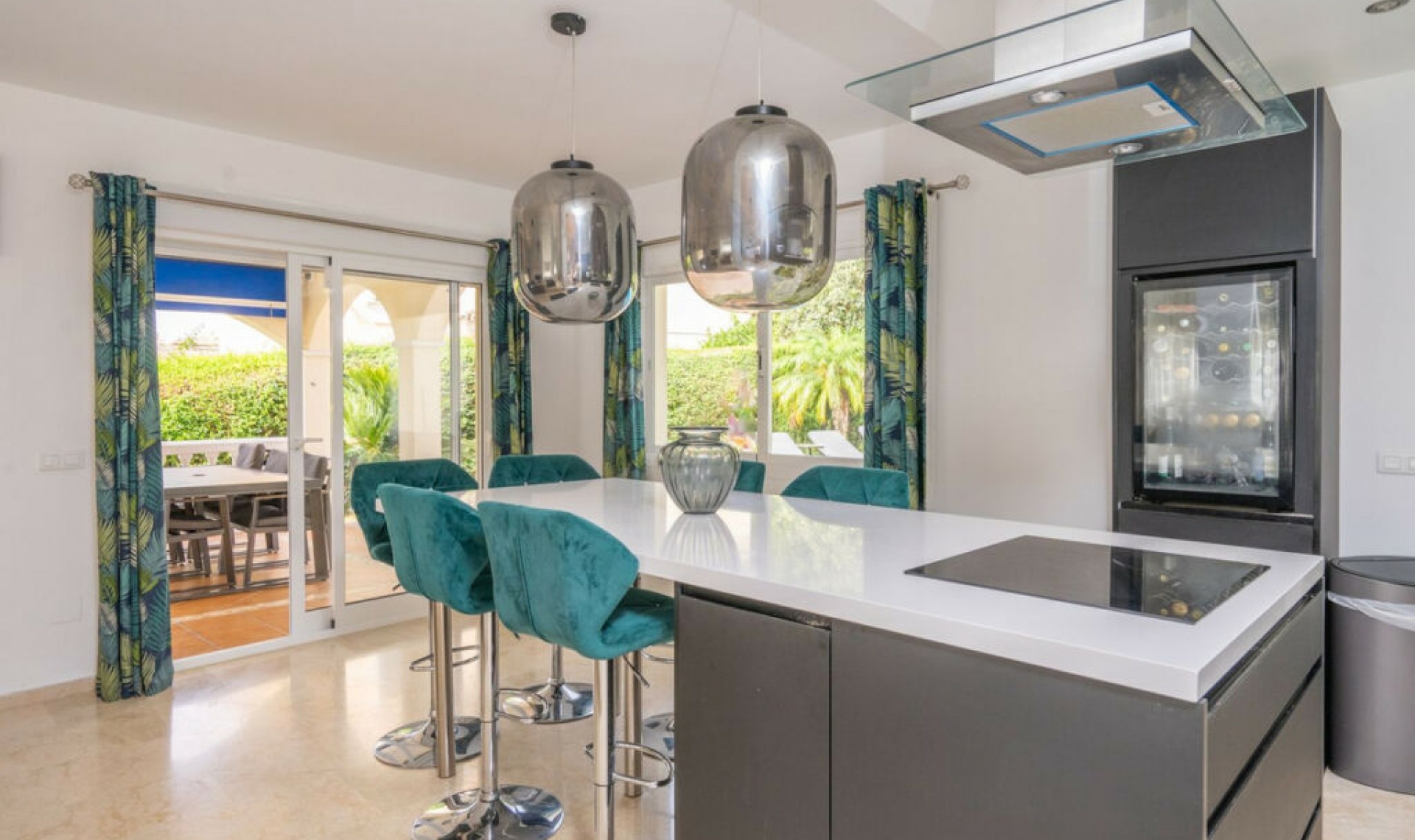 Resale - House -
Benalmadena