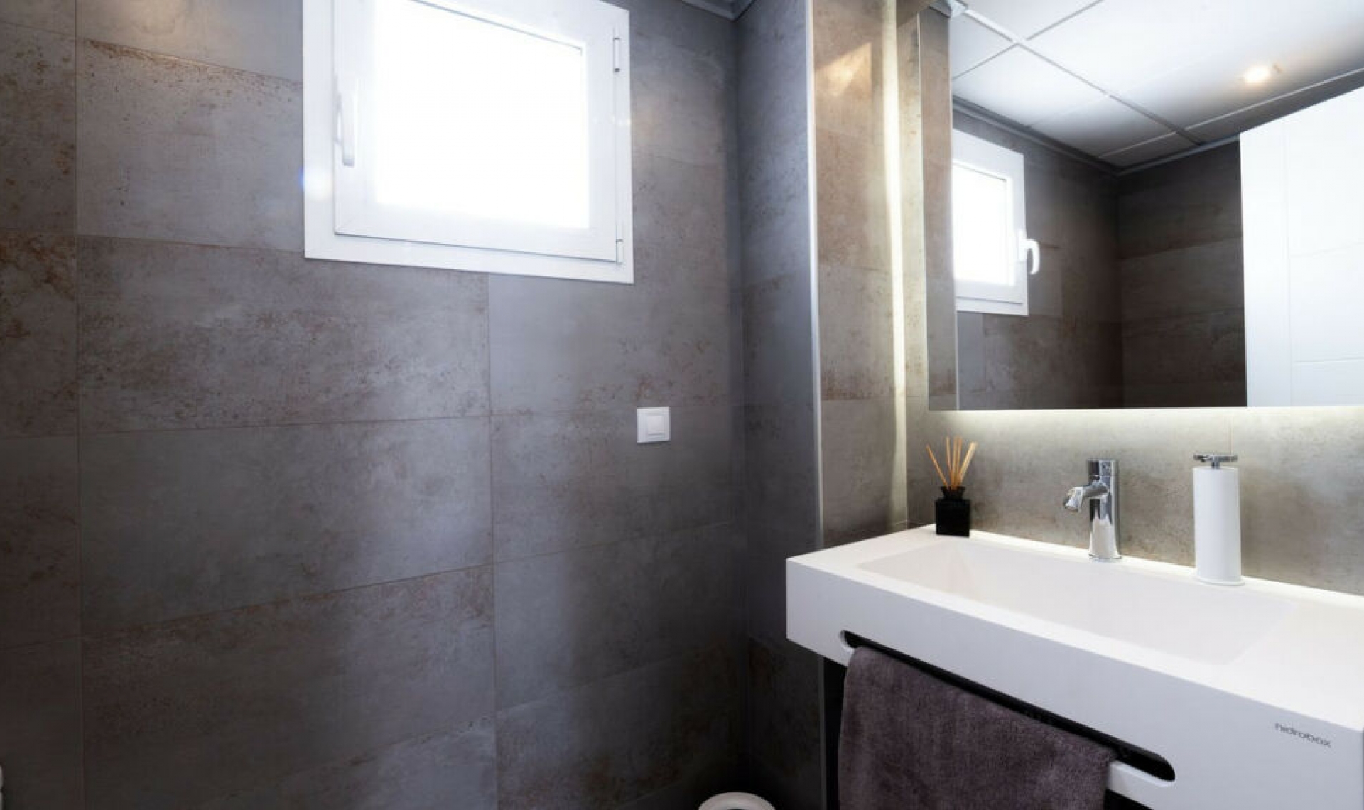 Resale - House -
Benalmadena