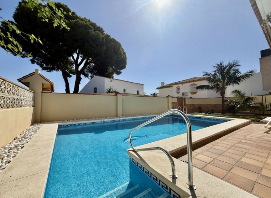 Resale - House -
Benalmadena