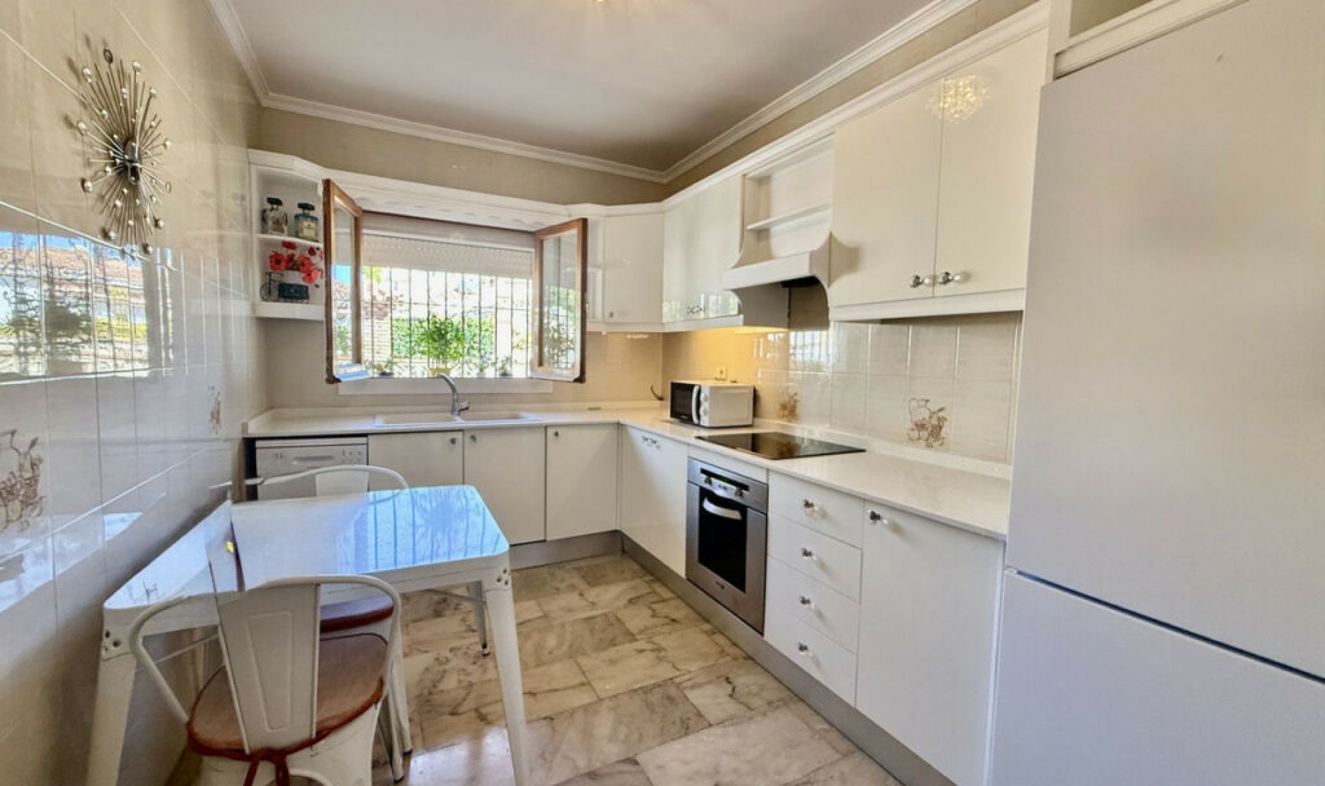 Resale - House -
Benalmadena