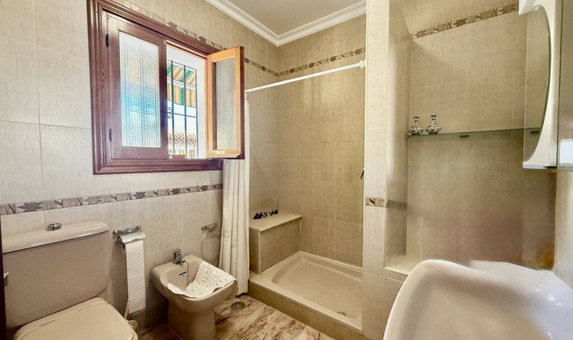 Resale - House -
Benalmadena