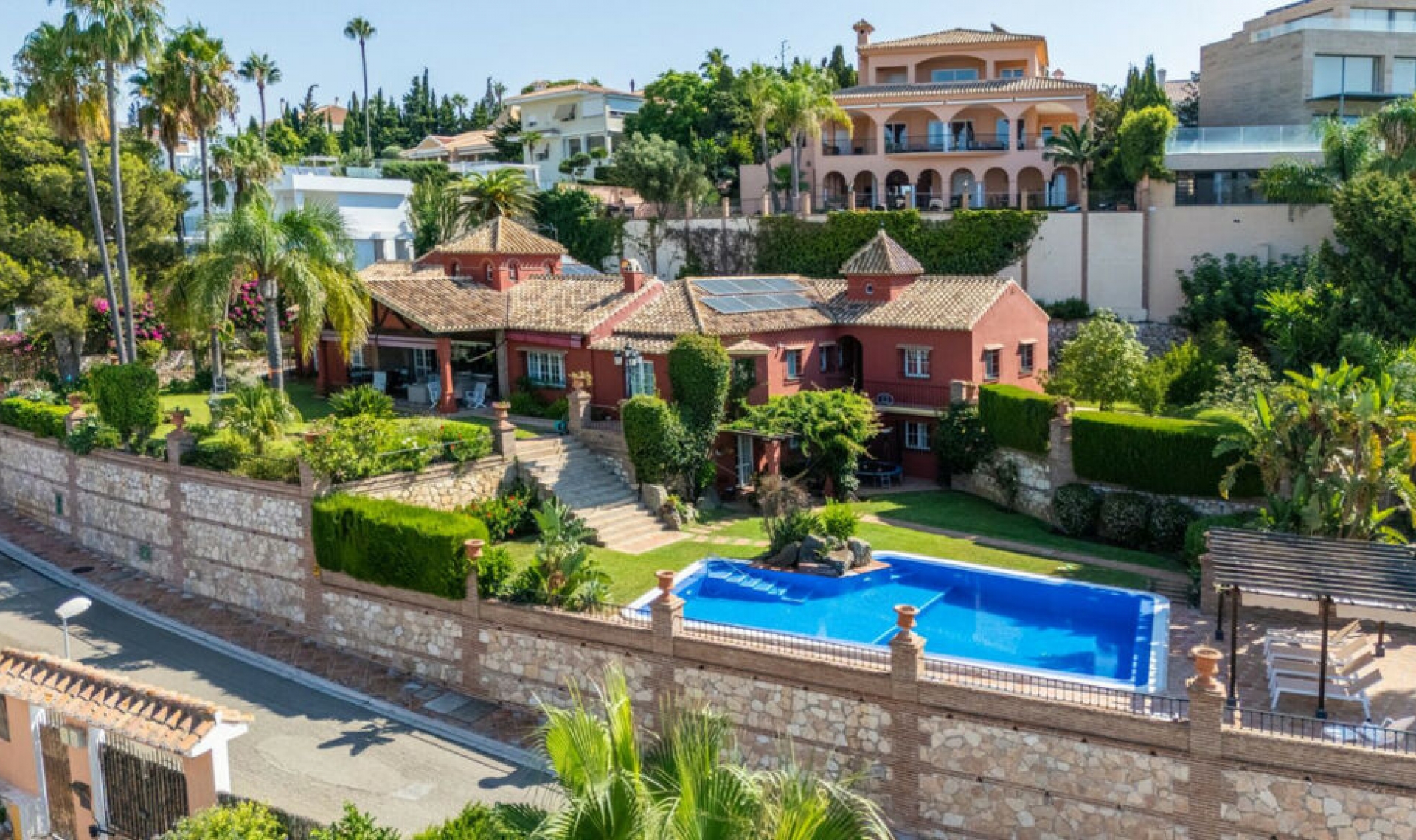 Resale - House -
Benalmadena