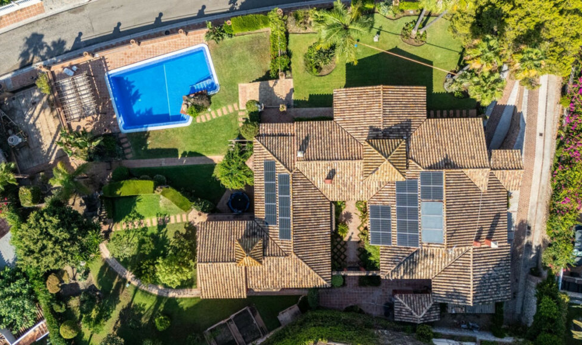 Resale - House -
Benalmadena