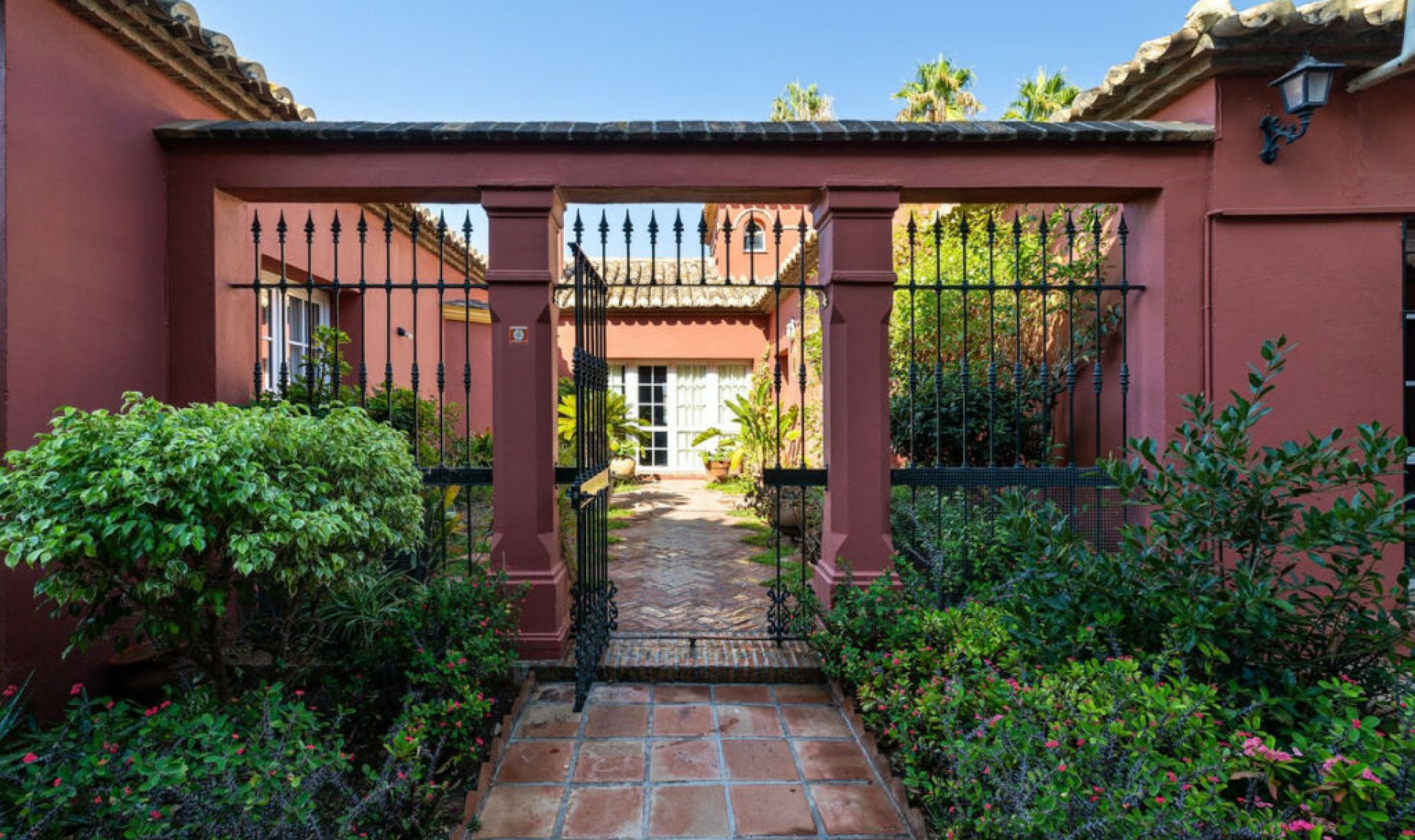 Resale - House -
Benalmadena