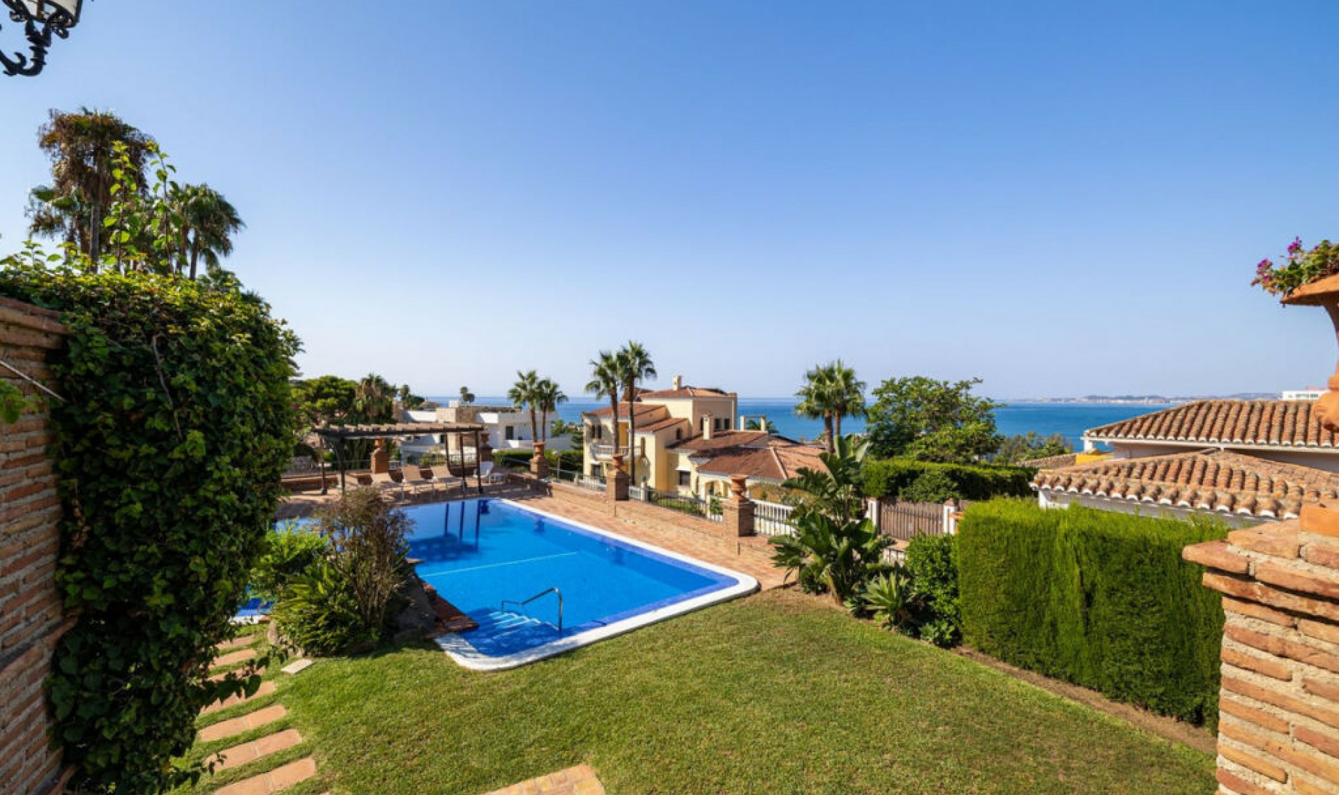 Resale - House -
Benalmadena