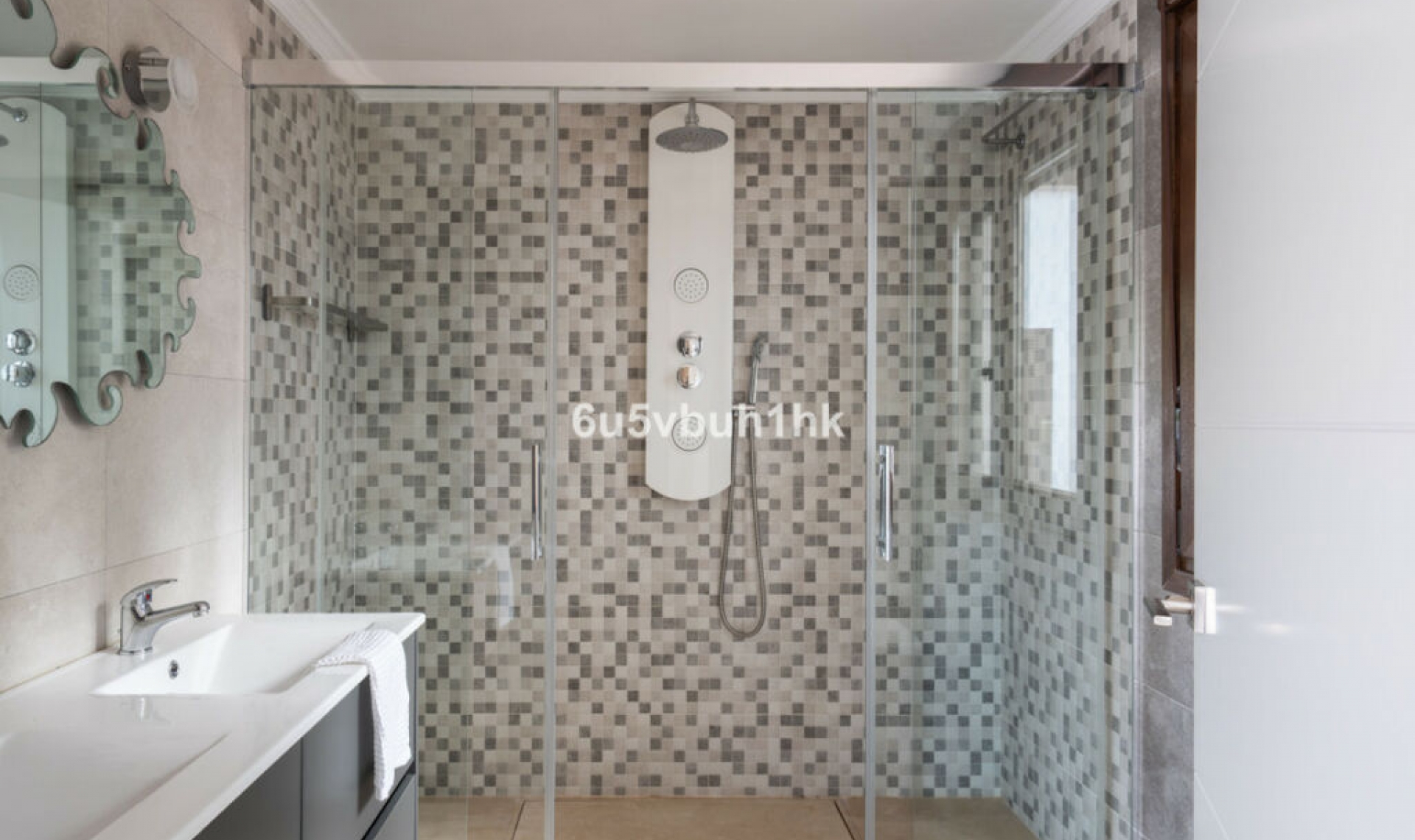 Resale - House -
Benalmadena