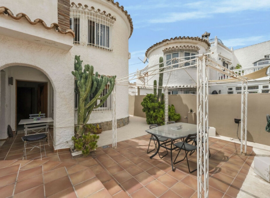 Resale - House -
Benalmadena