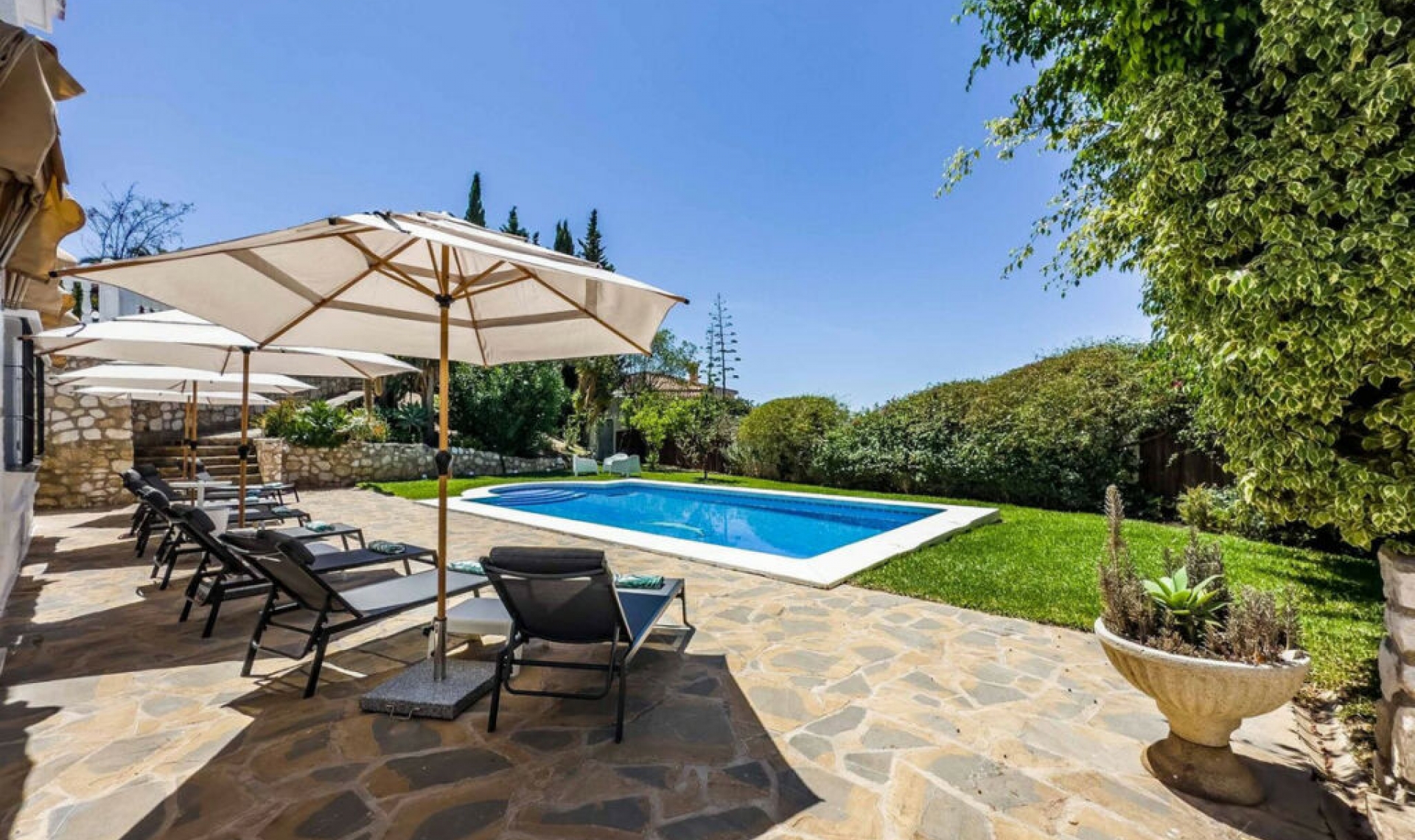 Resale - House -
Benalmadena