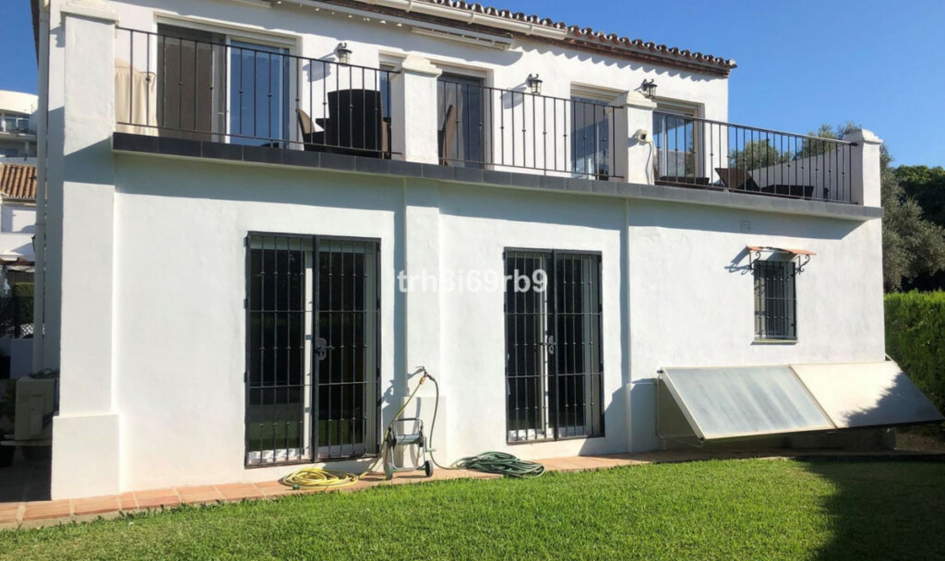 Resale - House -
Benamara