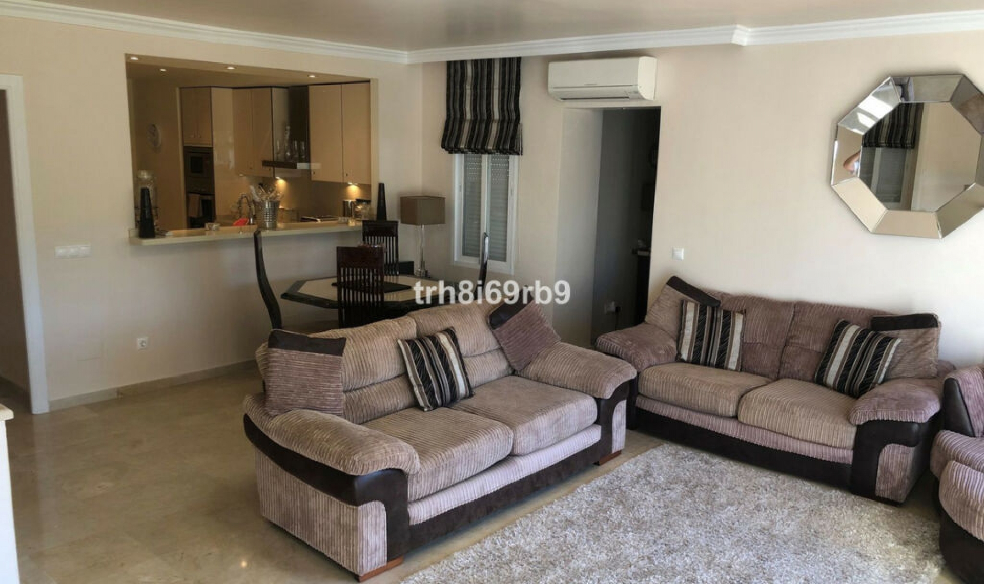 Resale - House -
Benamara