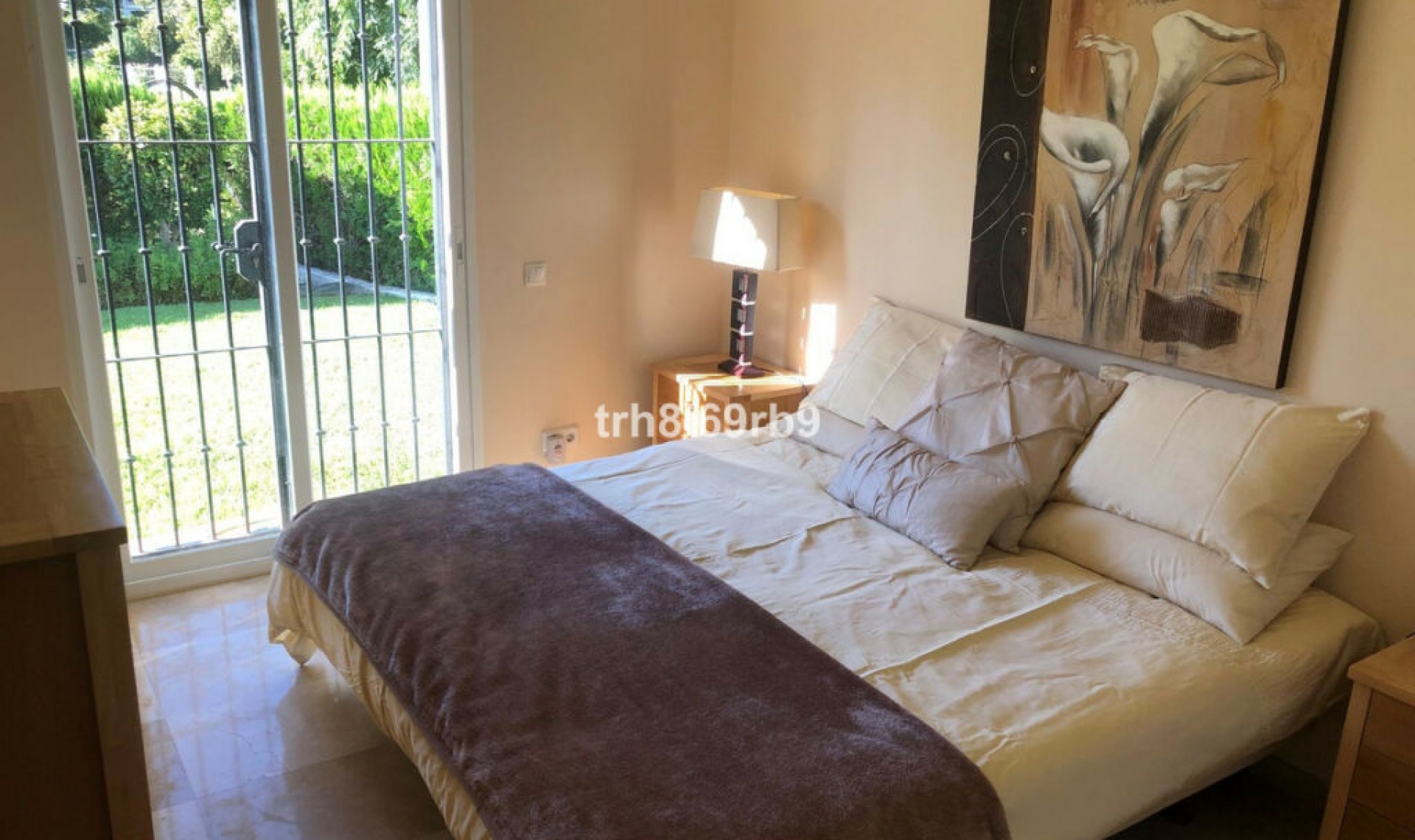 Resale - House -
Benamara