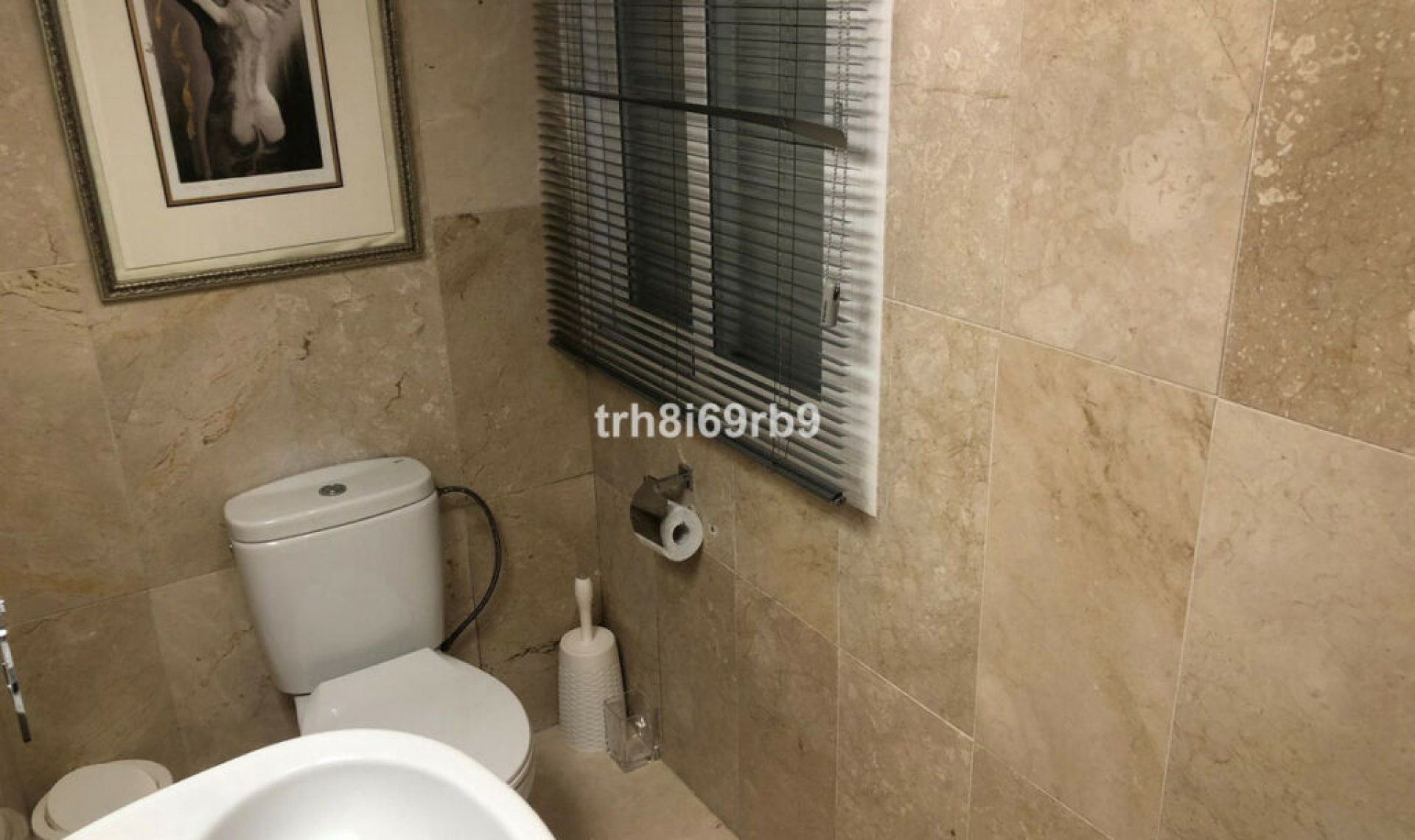 Resale - House -
Benamara