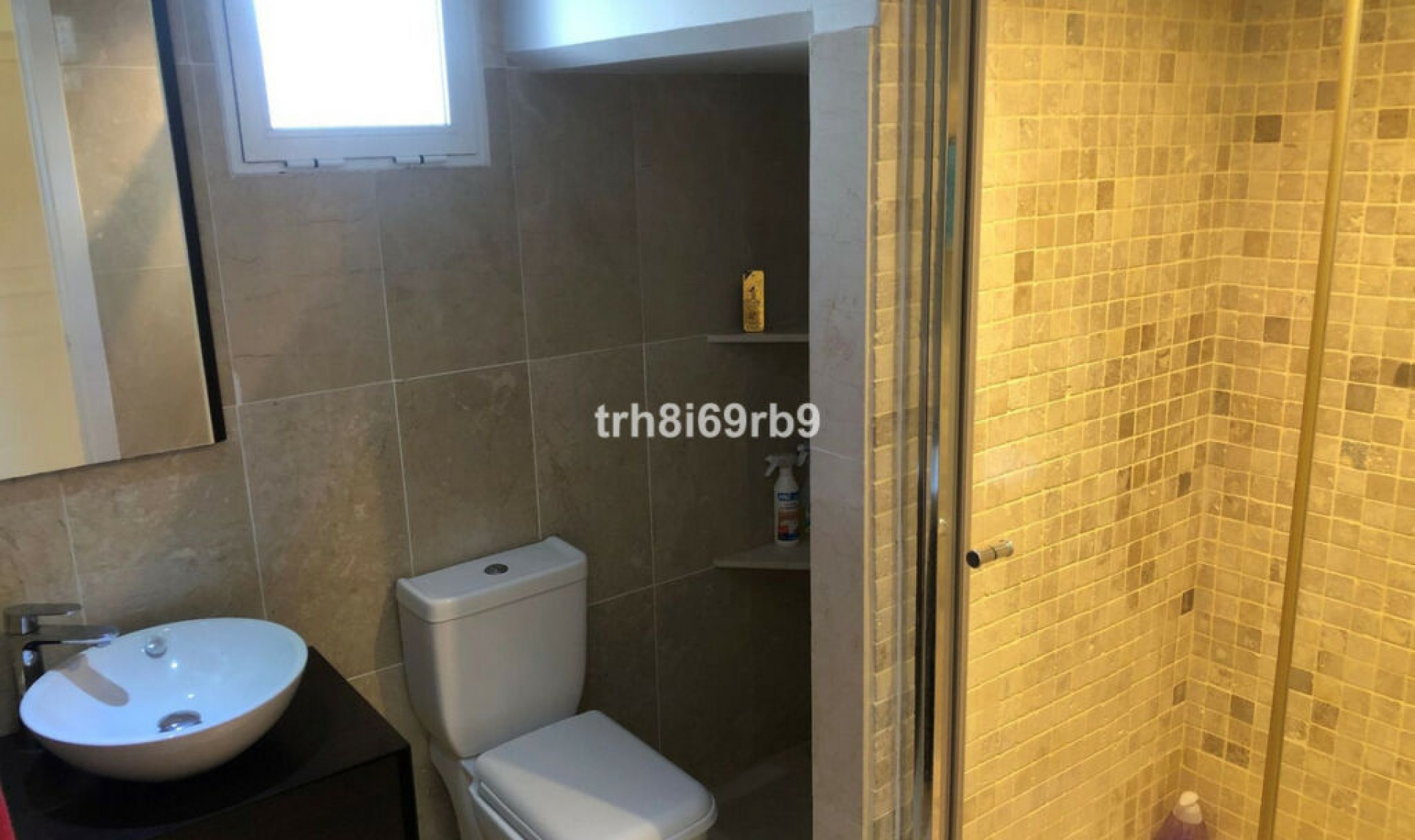 Resale - House -
Benamara