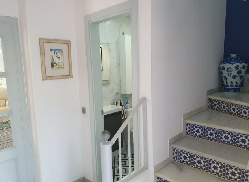 Resale - House -
Benamara