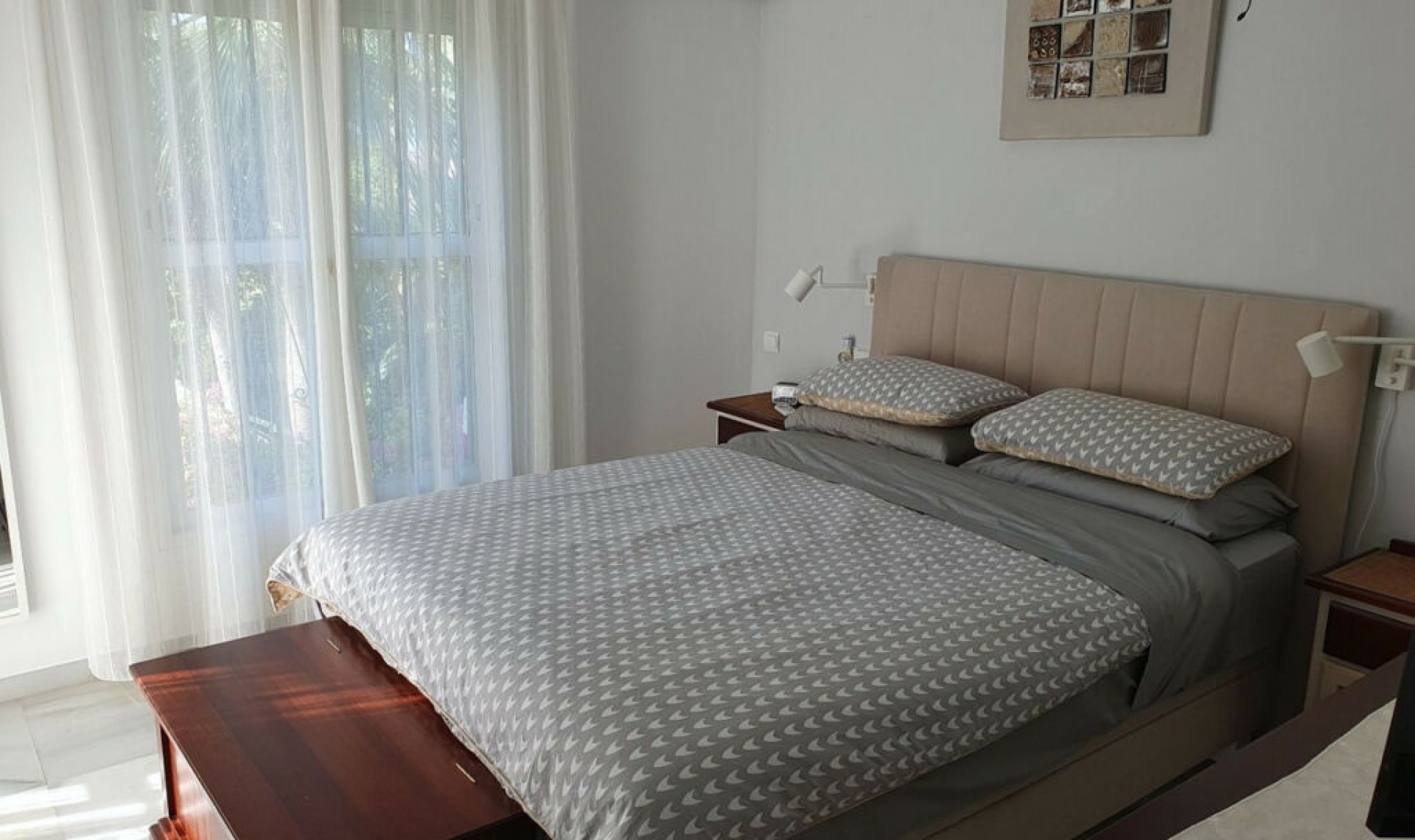 Resale - House -
Benamara