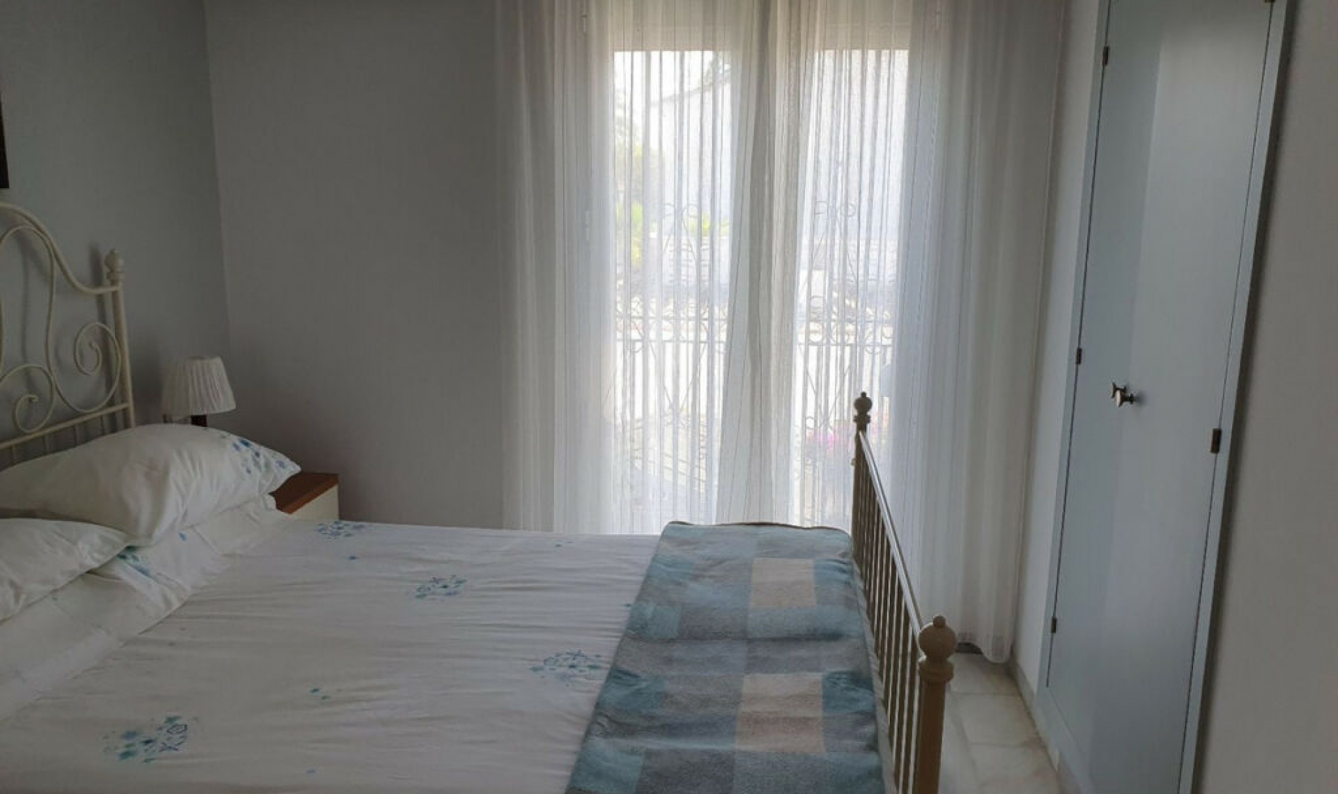 Resale - House -
Benamara