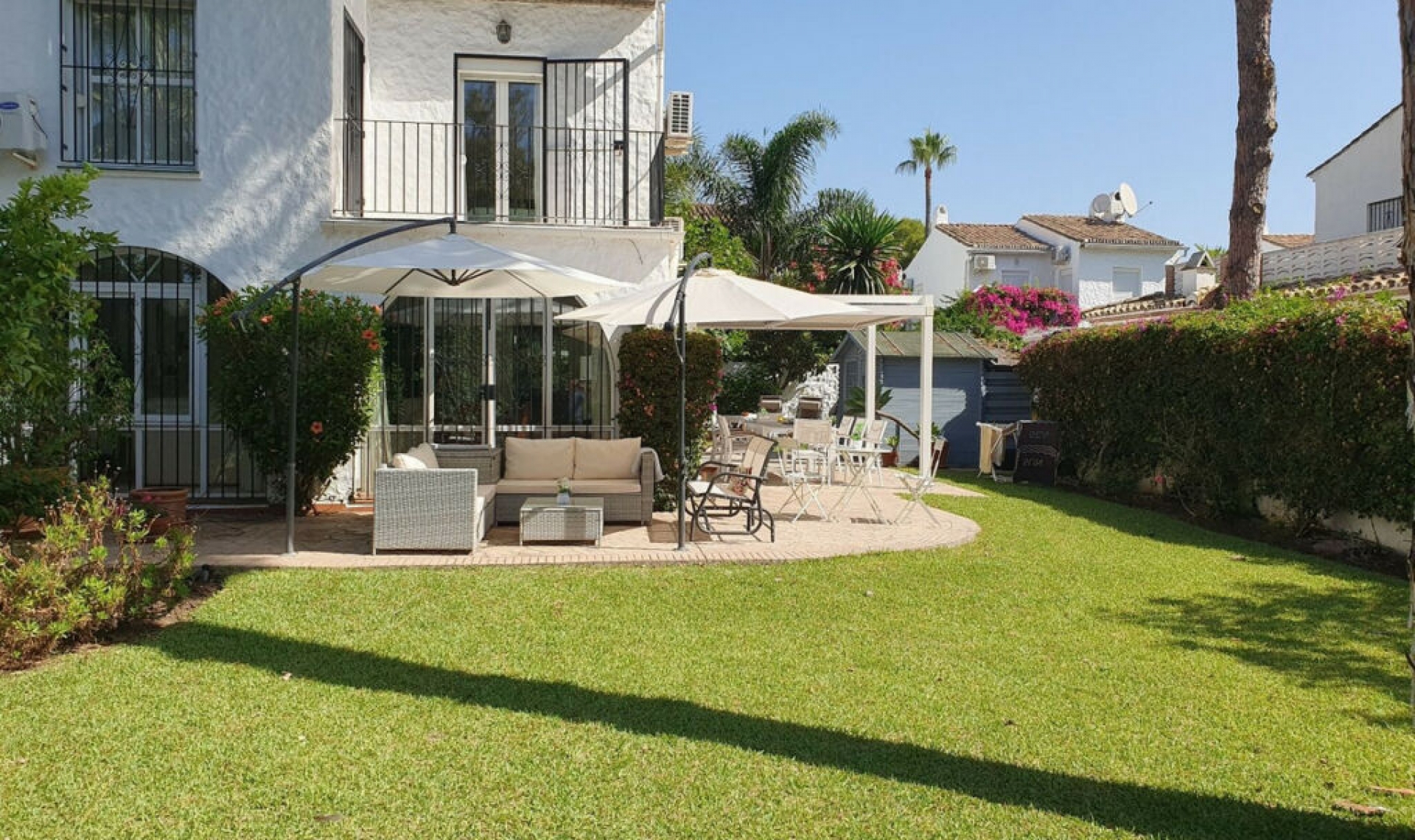 Resale - House -
Benamara