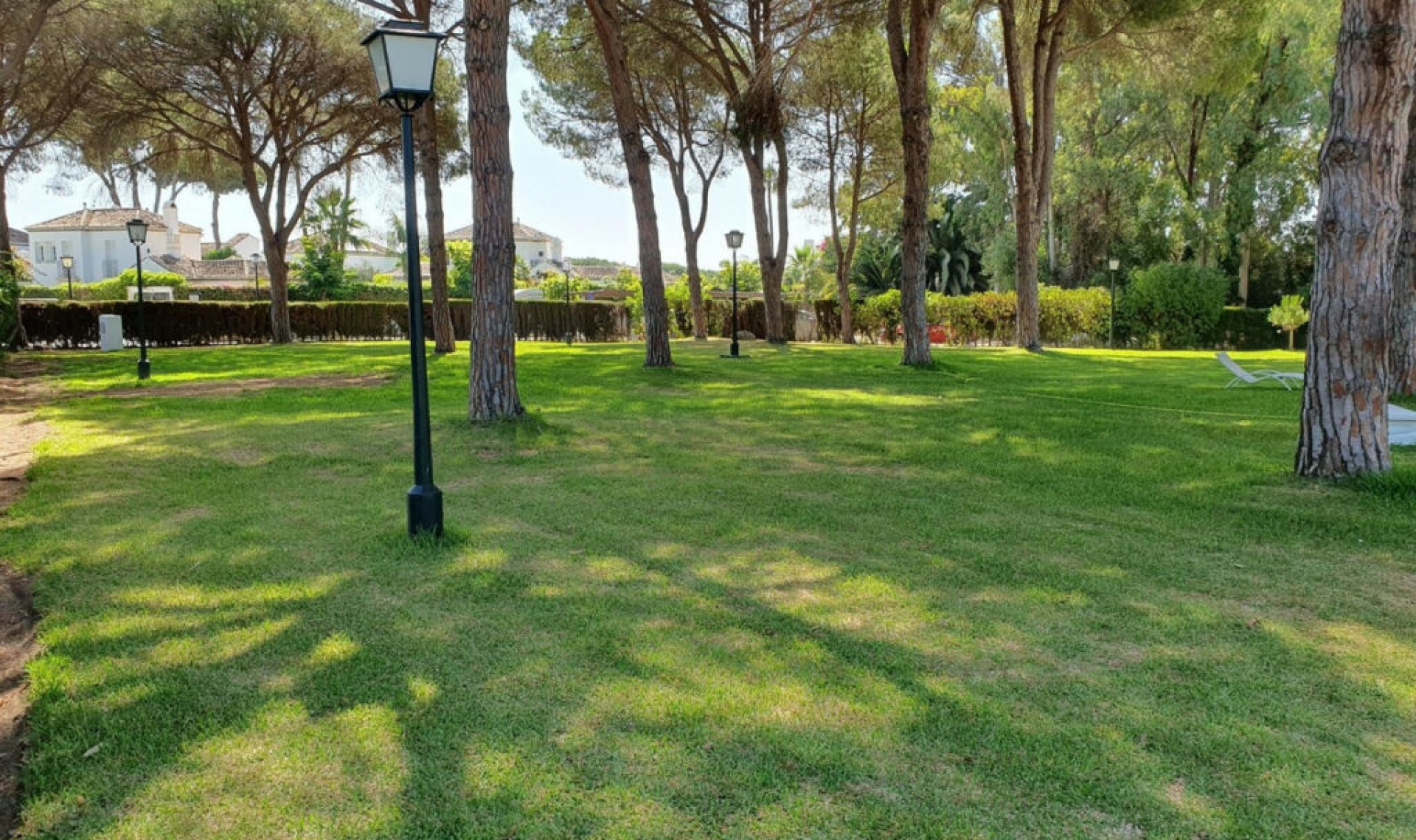 Resale - House -
Benamara