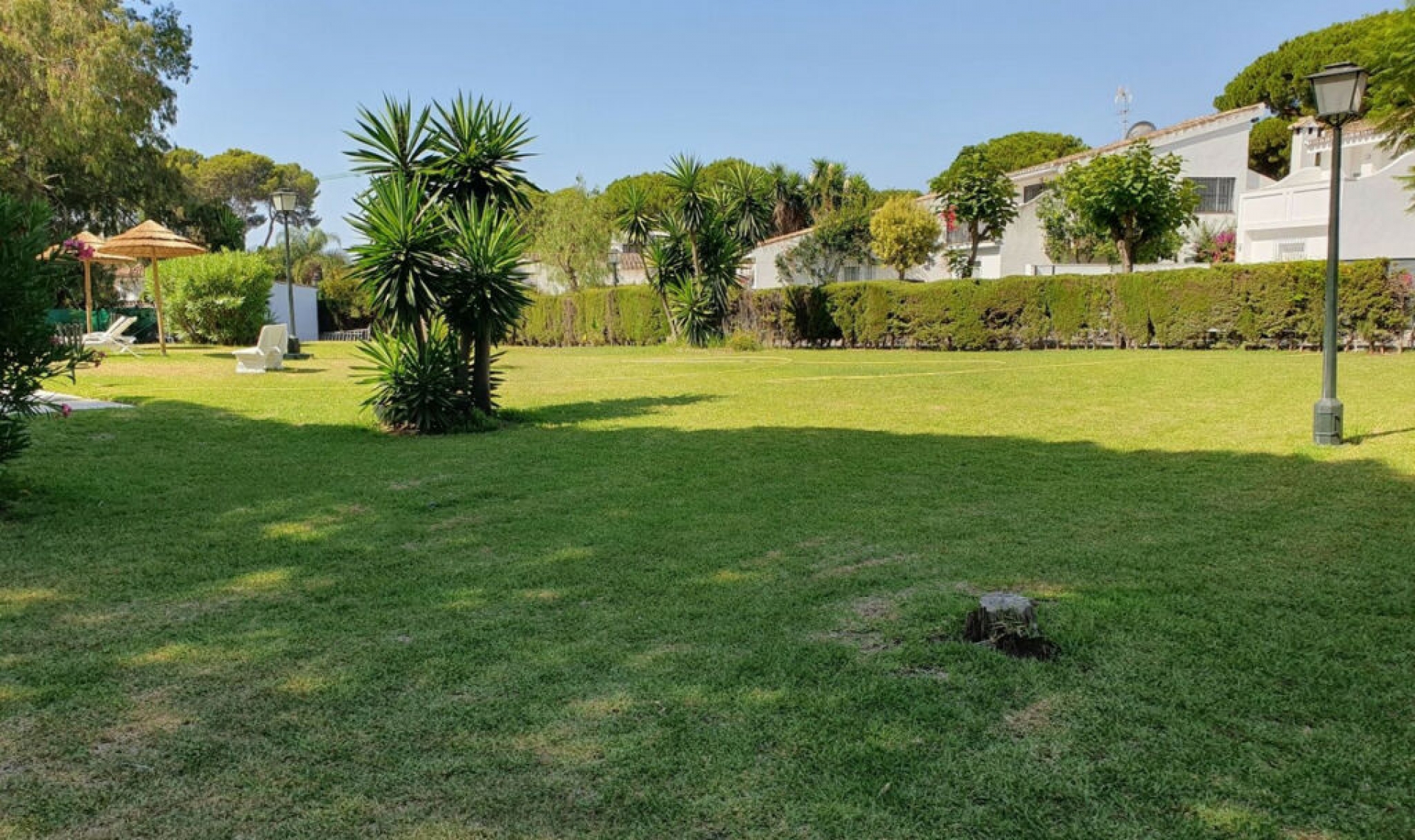 Resale - House -
Benamara