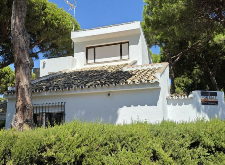 Resale - House -
Benamara