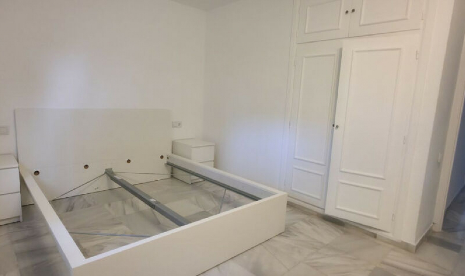 Resale - House -
Benamara