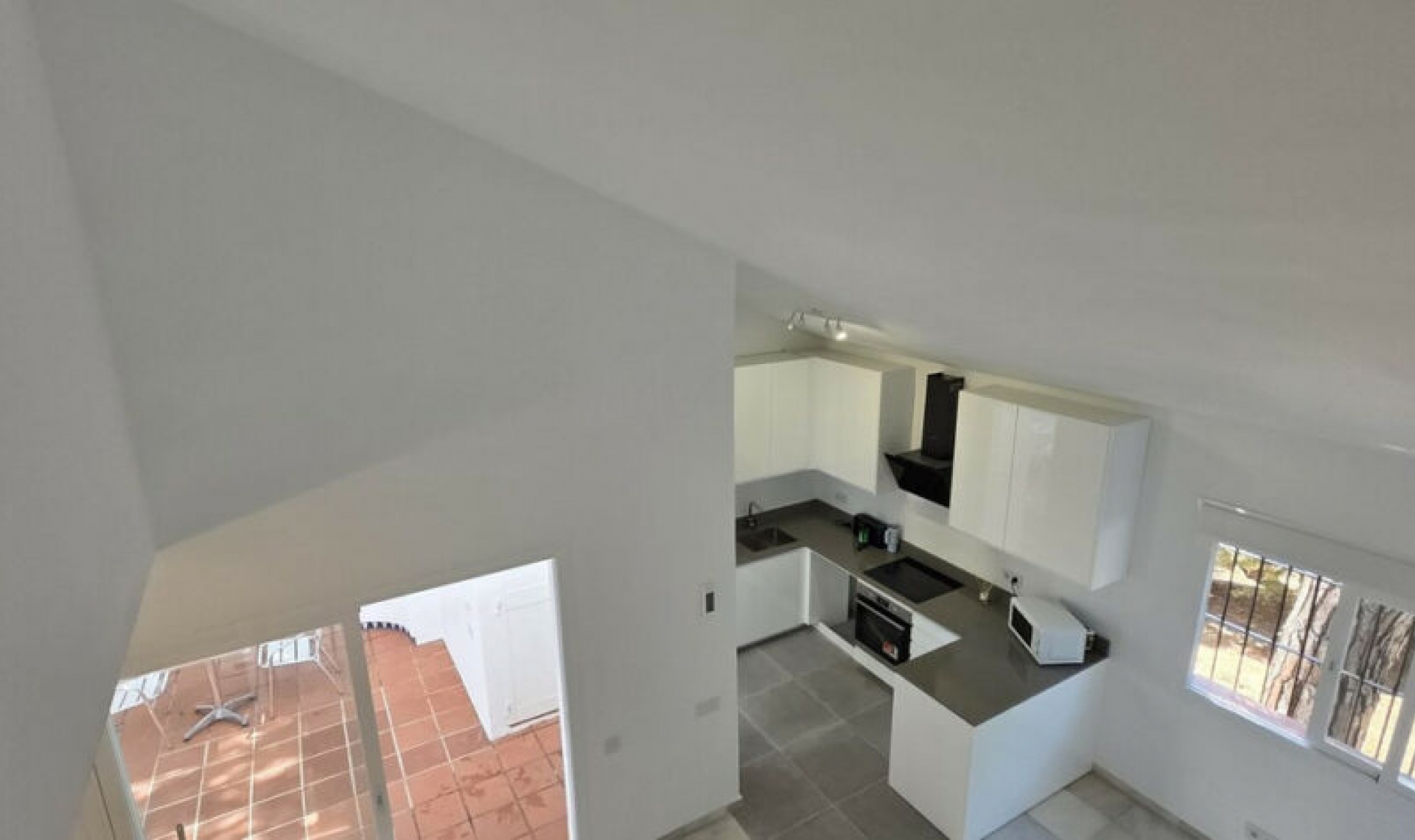 Resale - House -
Benamara