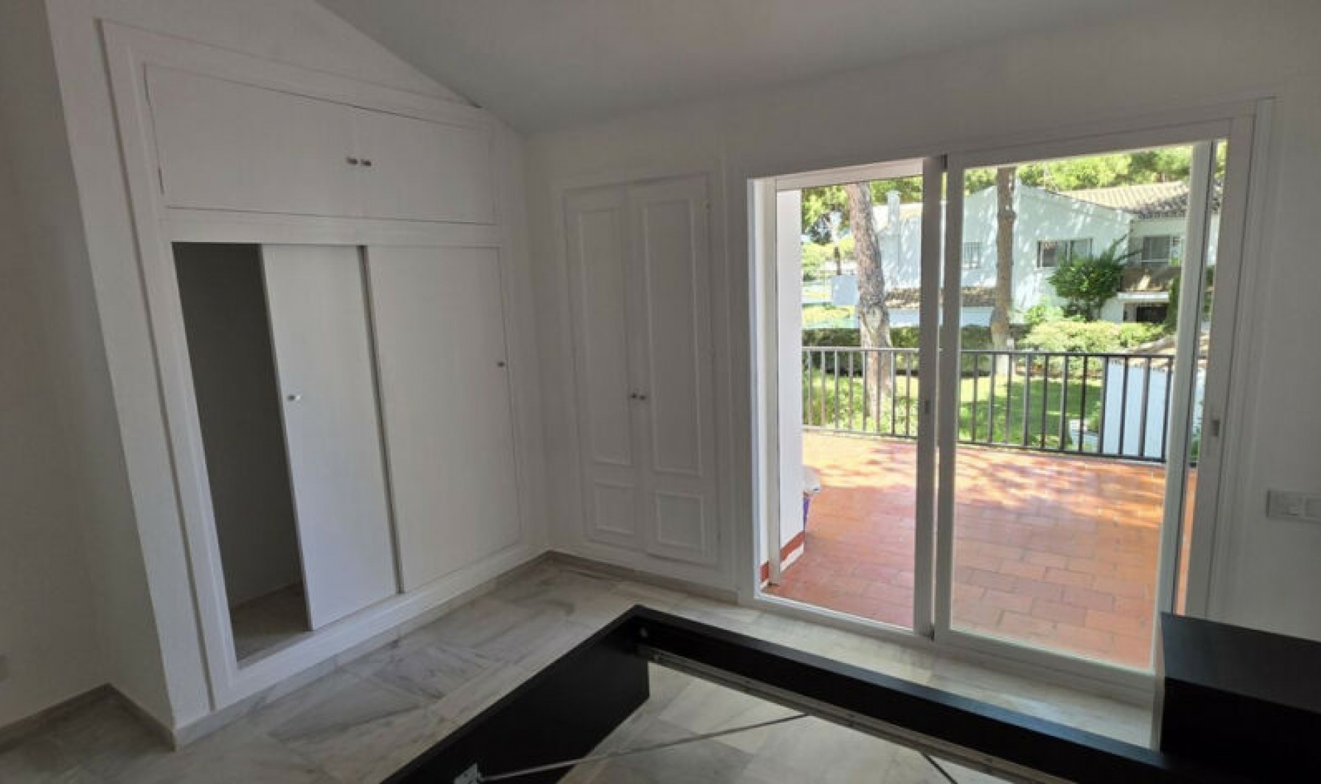 Resale - House -
Benamara