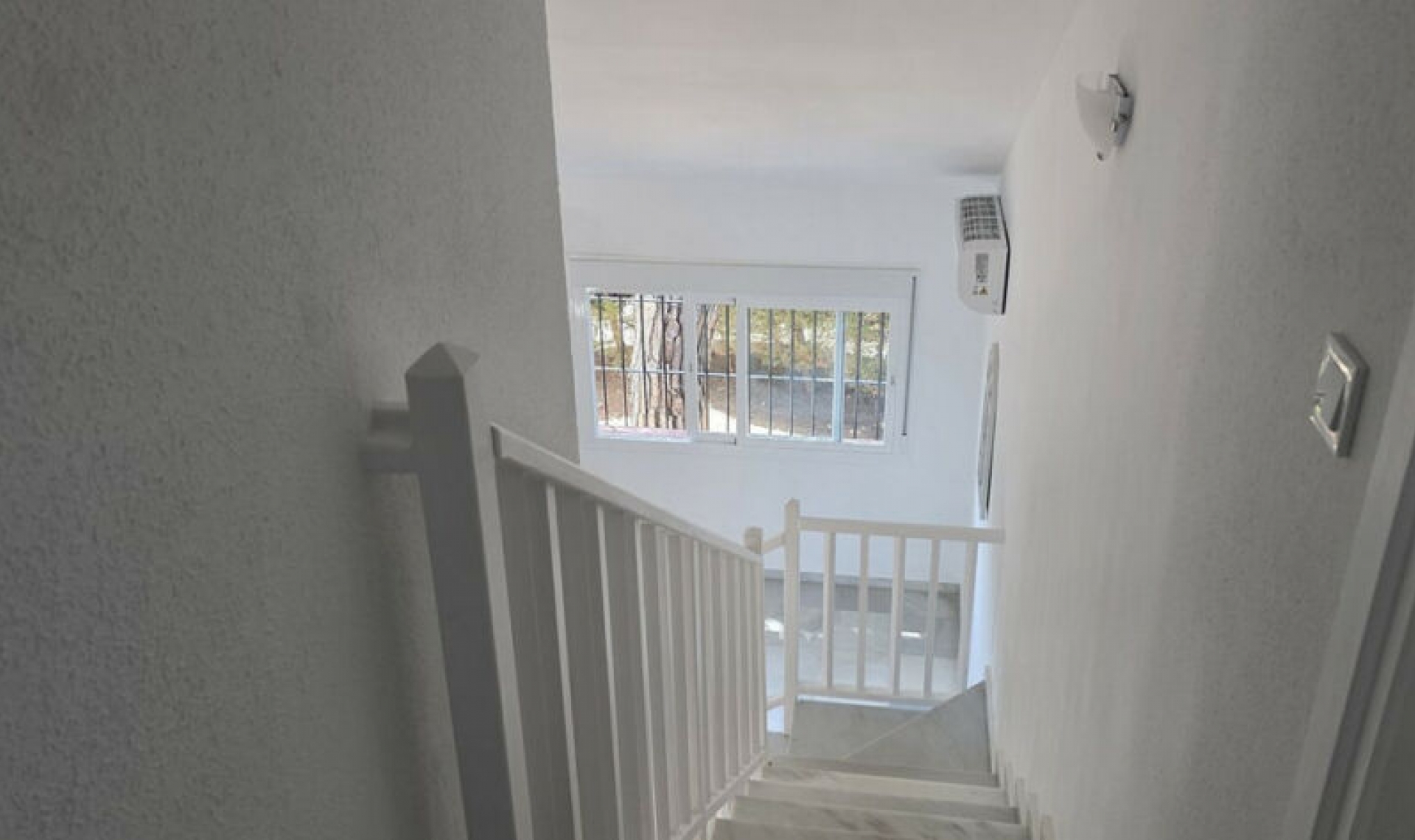 Resale - House -
Benamara