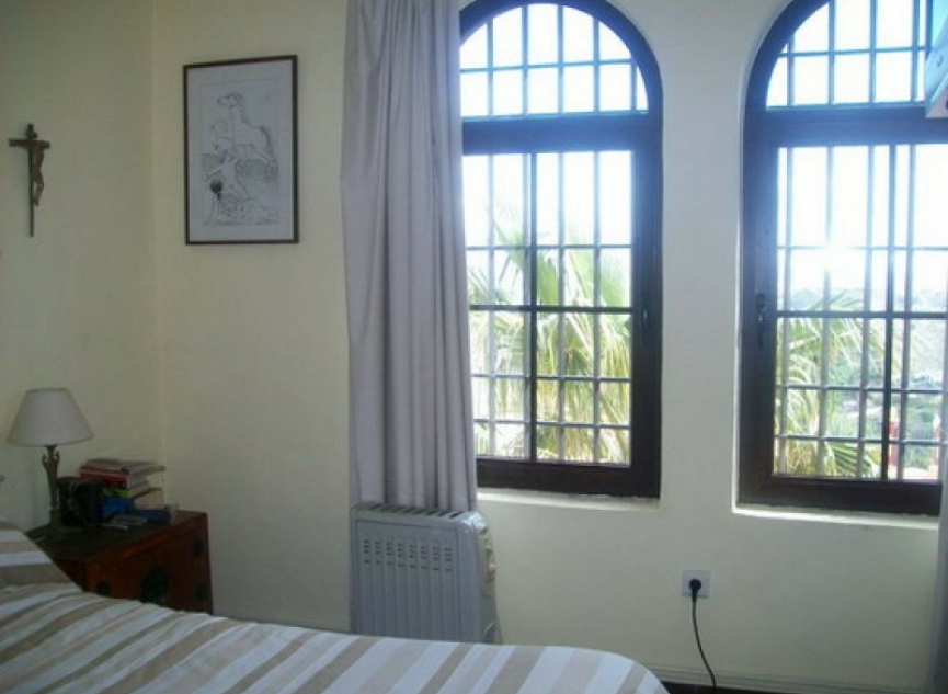 Resale - House -
Benamocarra